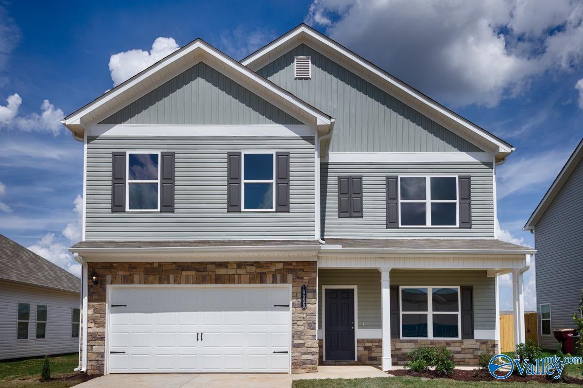 19933 Wicklow Cir, Athens, AL 35613