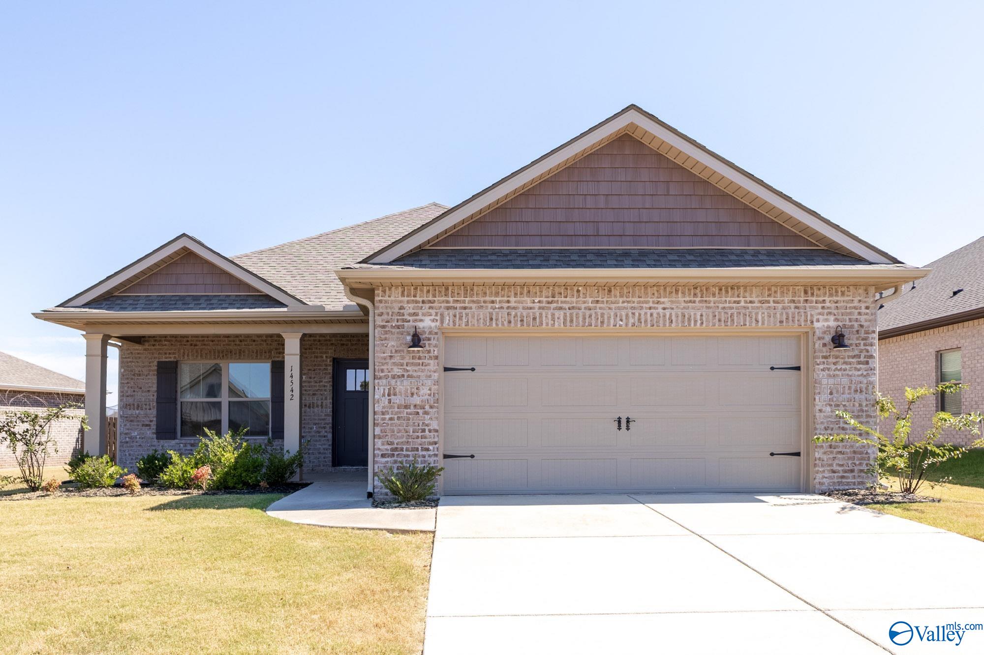 14542 Willow Rose Ln, Athens, AL 35613