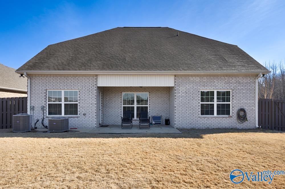 300 Kendall Downs Blvd, Toney, AL 35773 photo
