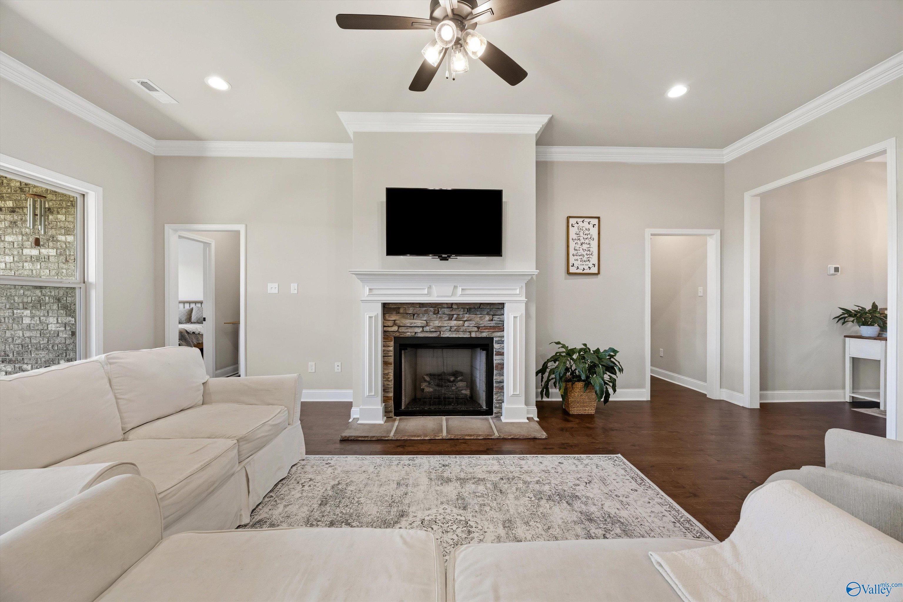 125 Amanda Deann Dr, New Market, AL 35761 photo