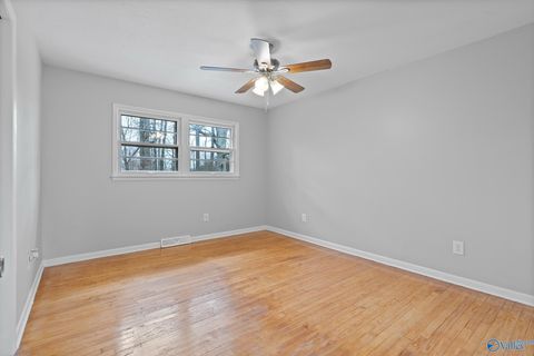 Single Family Residence in Hazel Green AL 118 Pauline Drive 17.jpg
