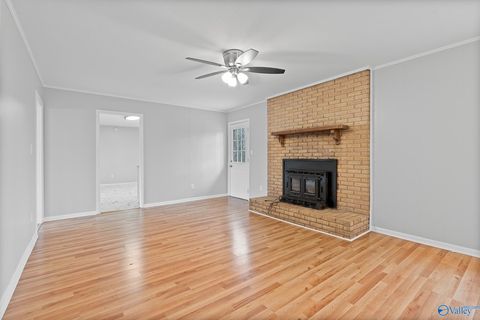 Single Family Residence in Hazel Green AL 118 Pauline Drive 4.jpg