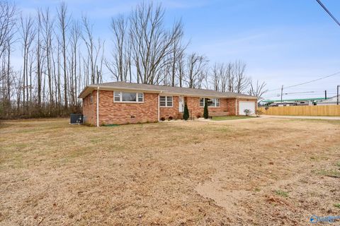 Single Family Residence in Hazel Green AL 118 Pauline Drive 27.jpg