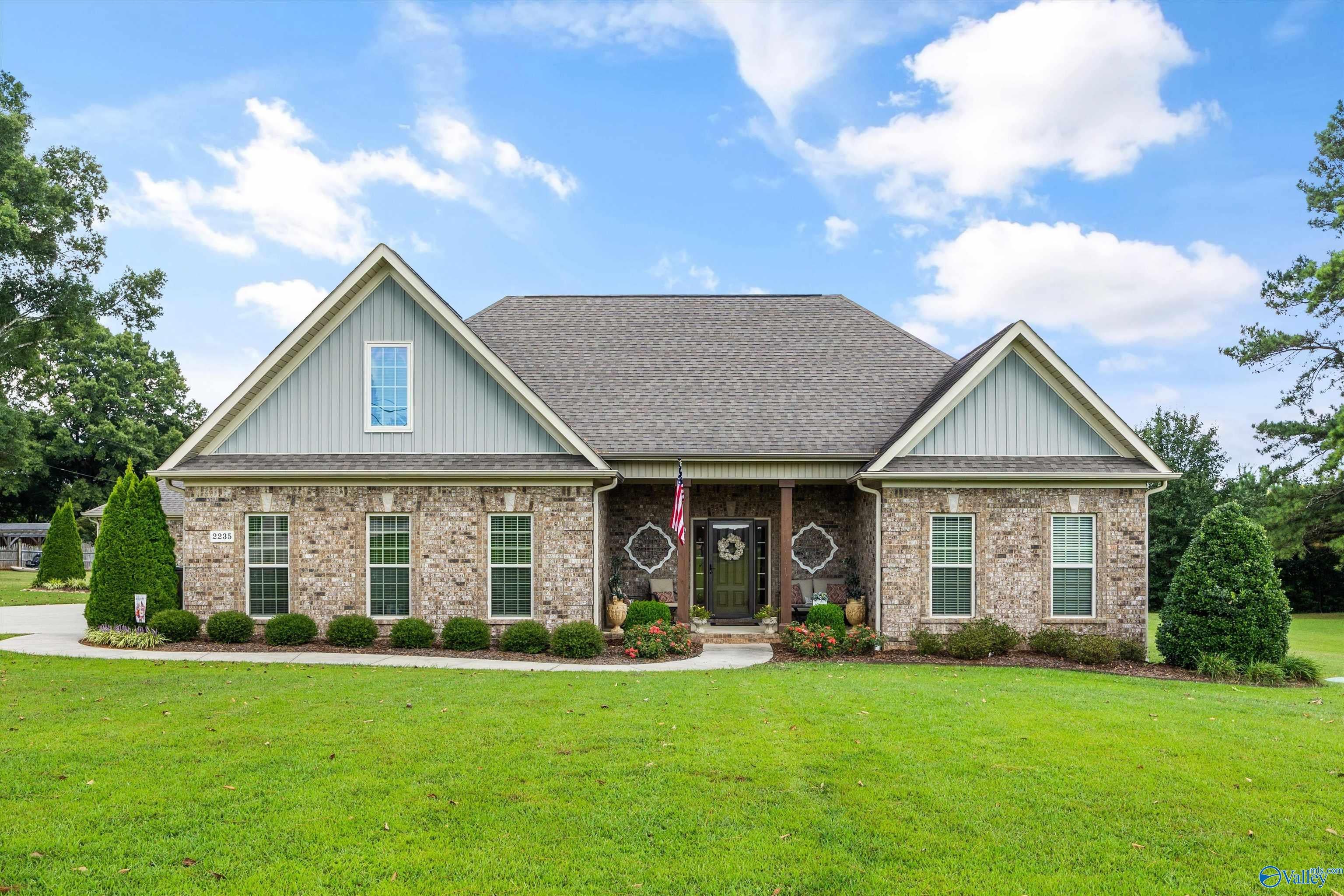 2235 Us Highway 31, Athens, AL 35611