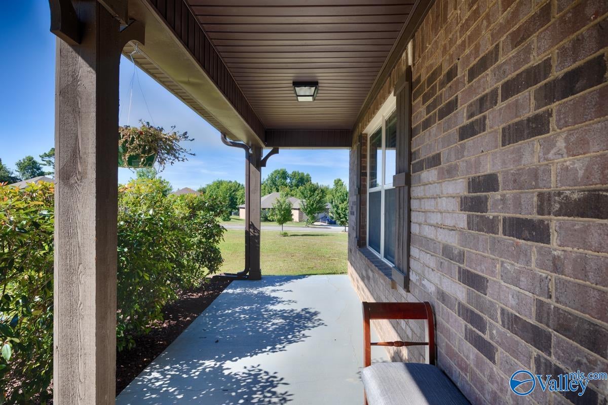 213 Maggie Mance Ln, Harvest, AL 35749 photo