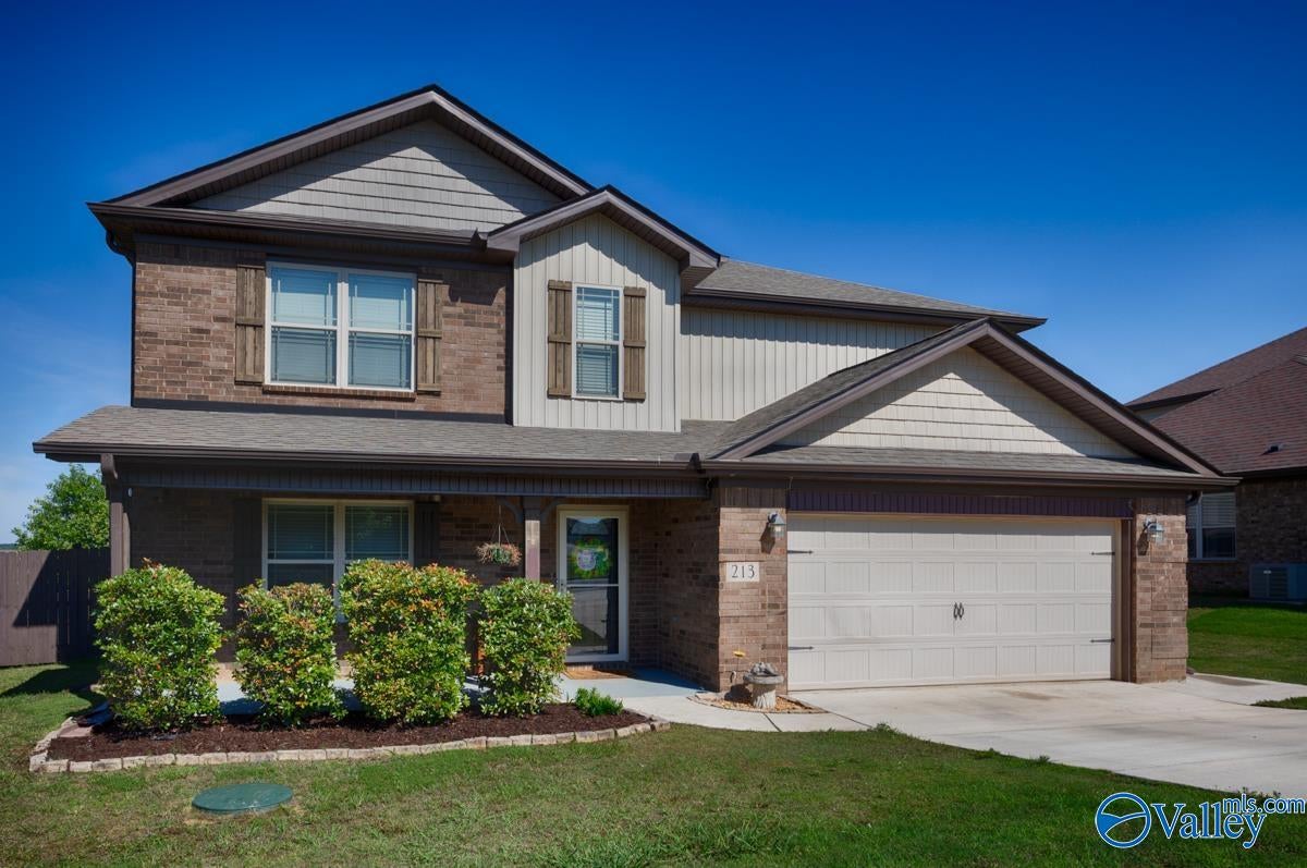 213 Maggie Mance Ln, Harvest, AL 35749