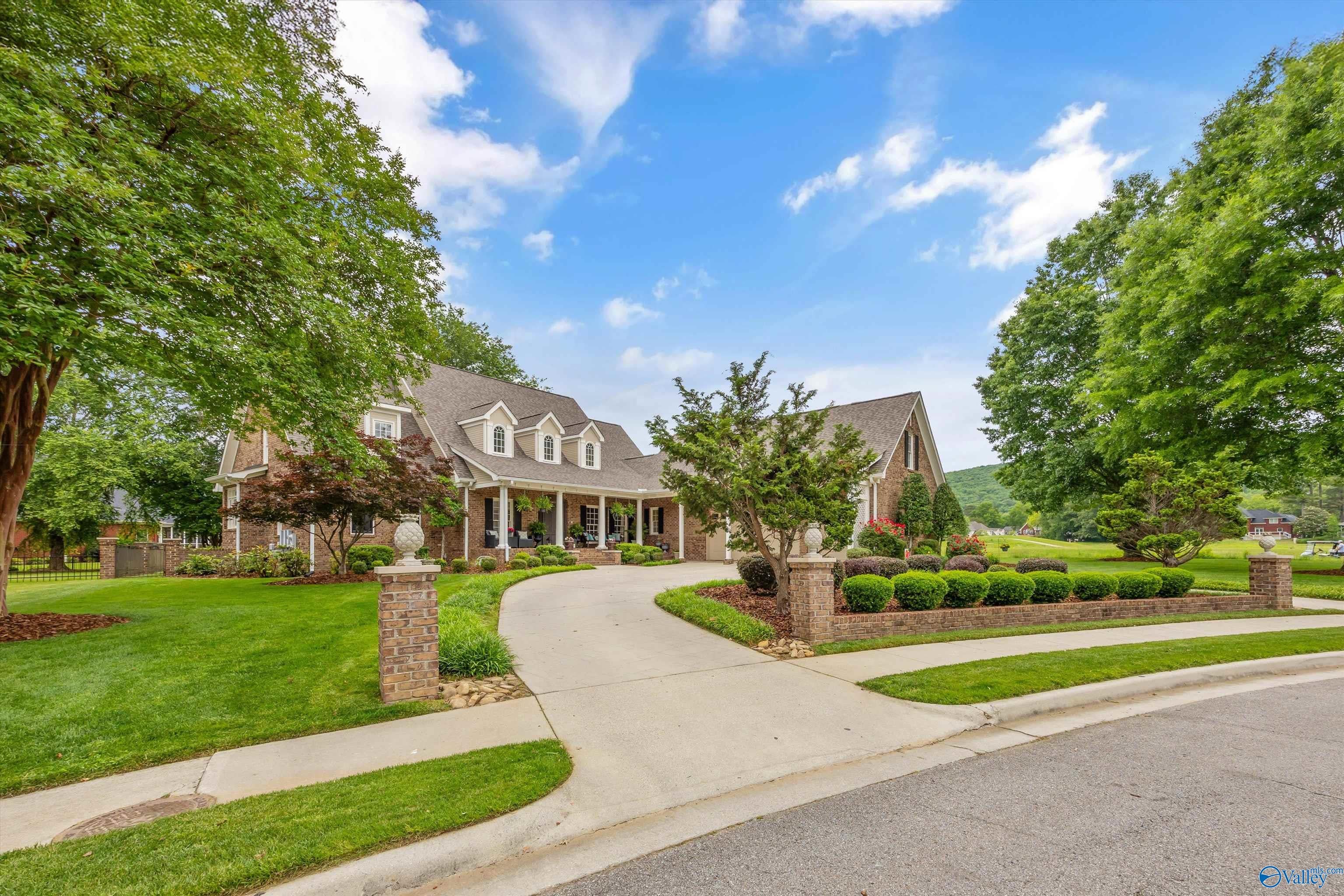 2875 Hampton Cove Way, Owens Cross Roads, AL 35763
