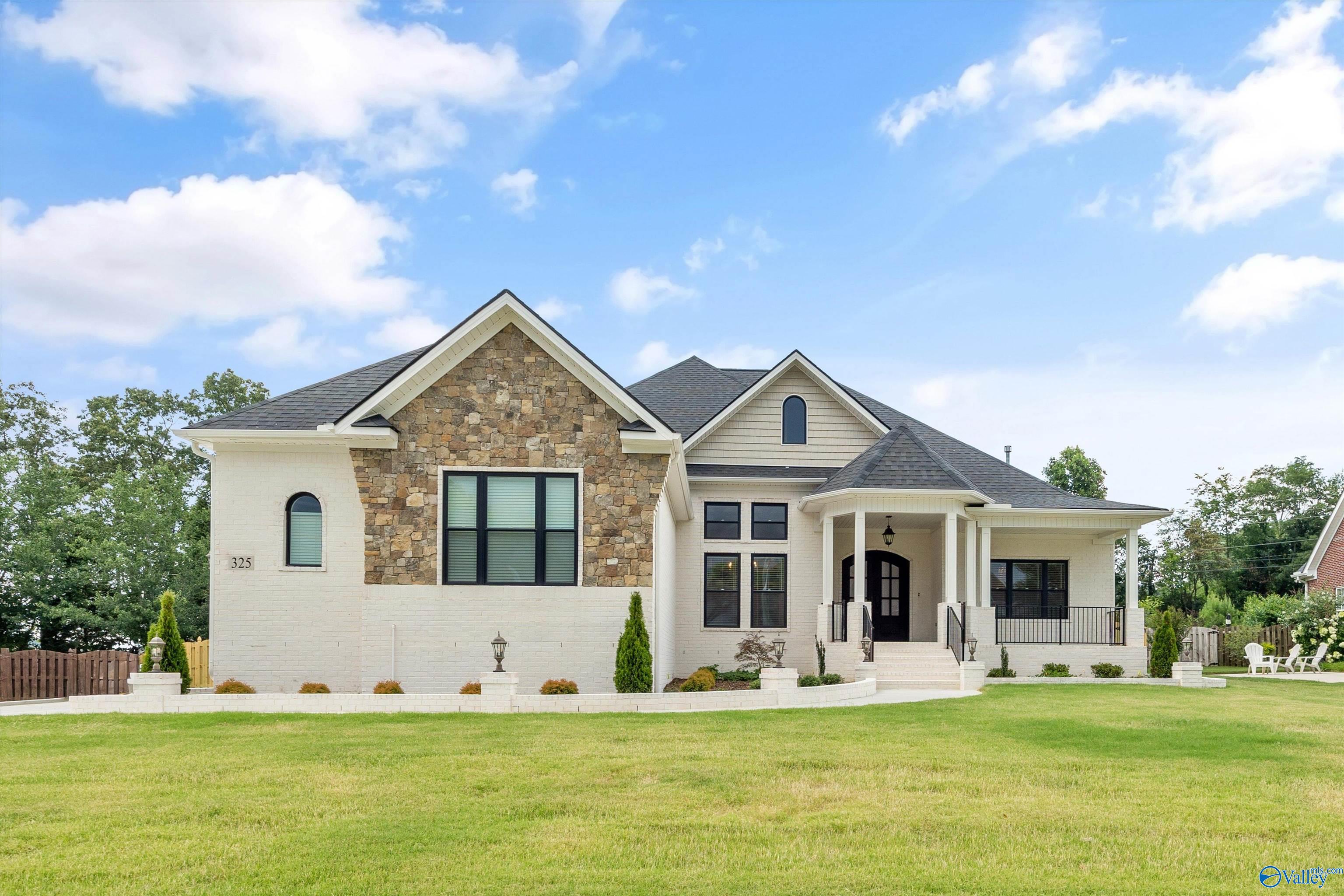 325 Cedar Trail Ln, Harvest, AL 35749