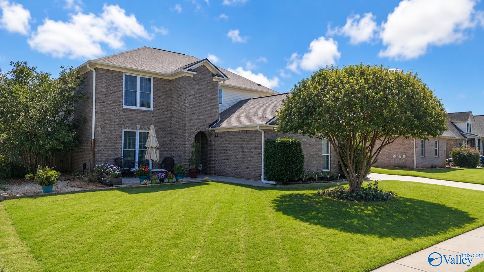 7509 Parktrace Ln, Owens Cross Roads, AL 35763