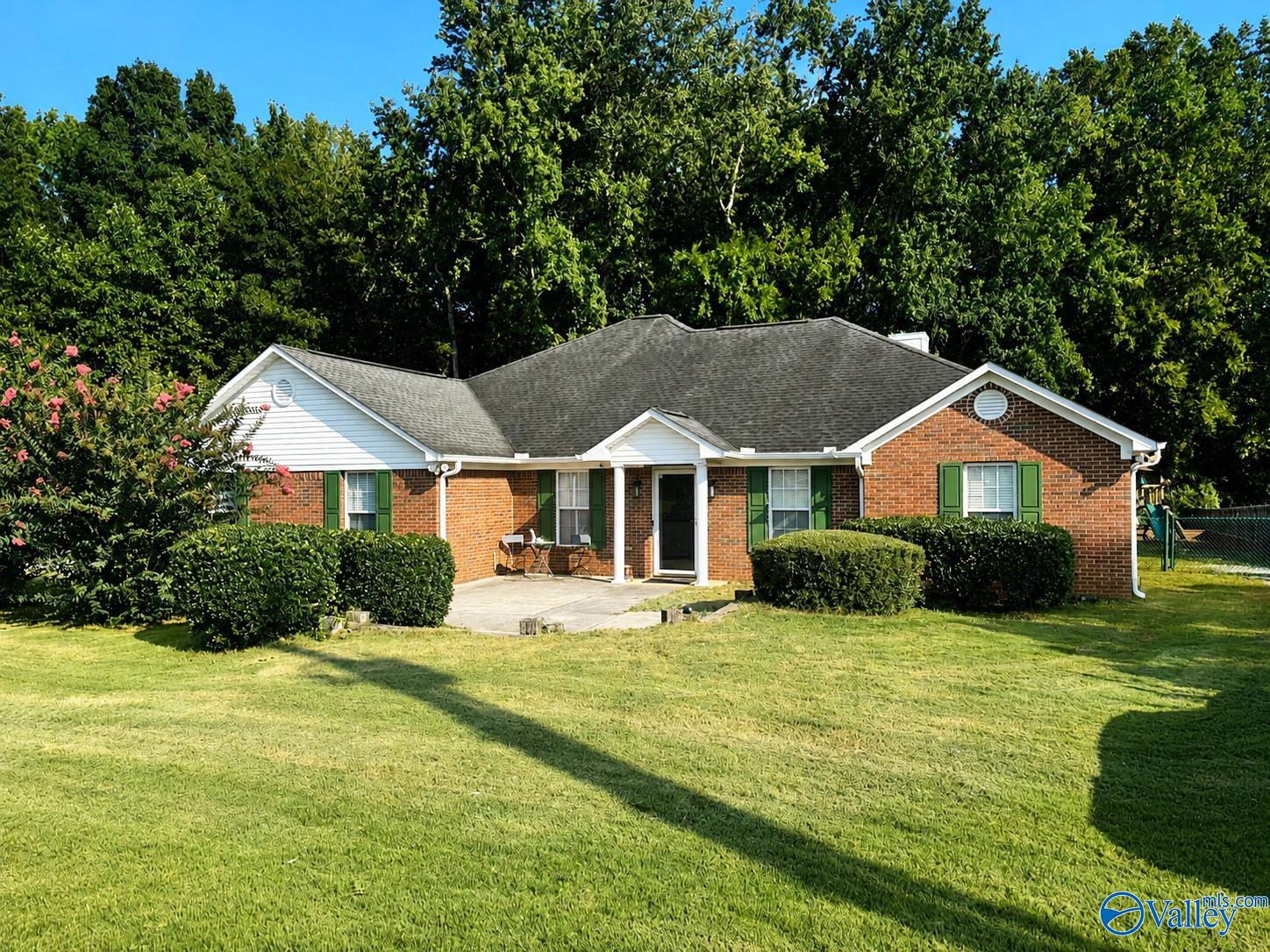 134 Timberlake Dr, Ardmore, AL 35739