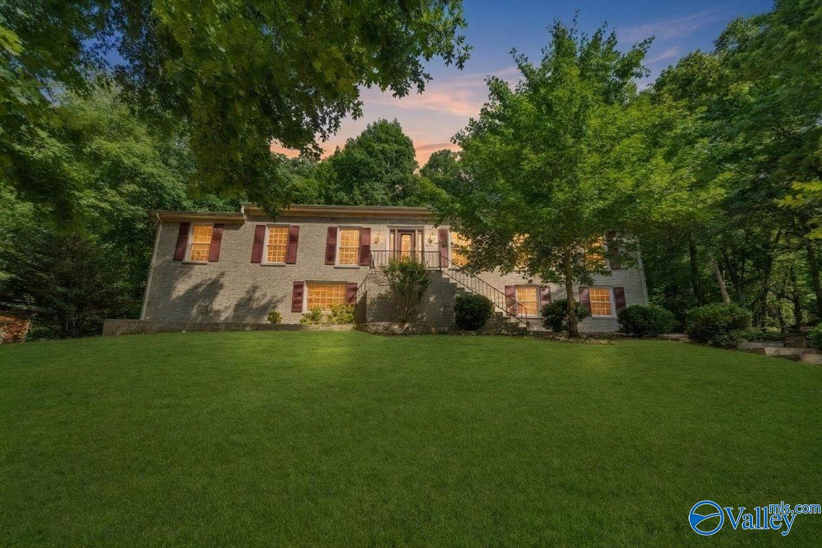 1506 Toney Dr, Huntsville, AL 35802