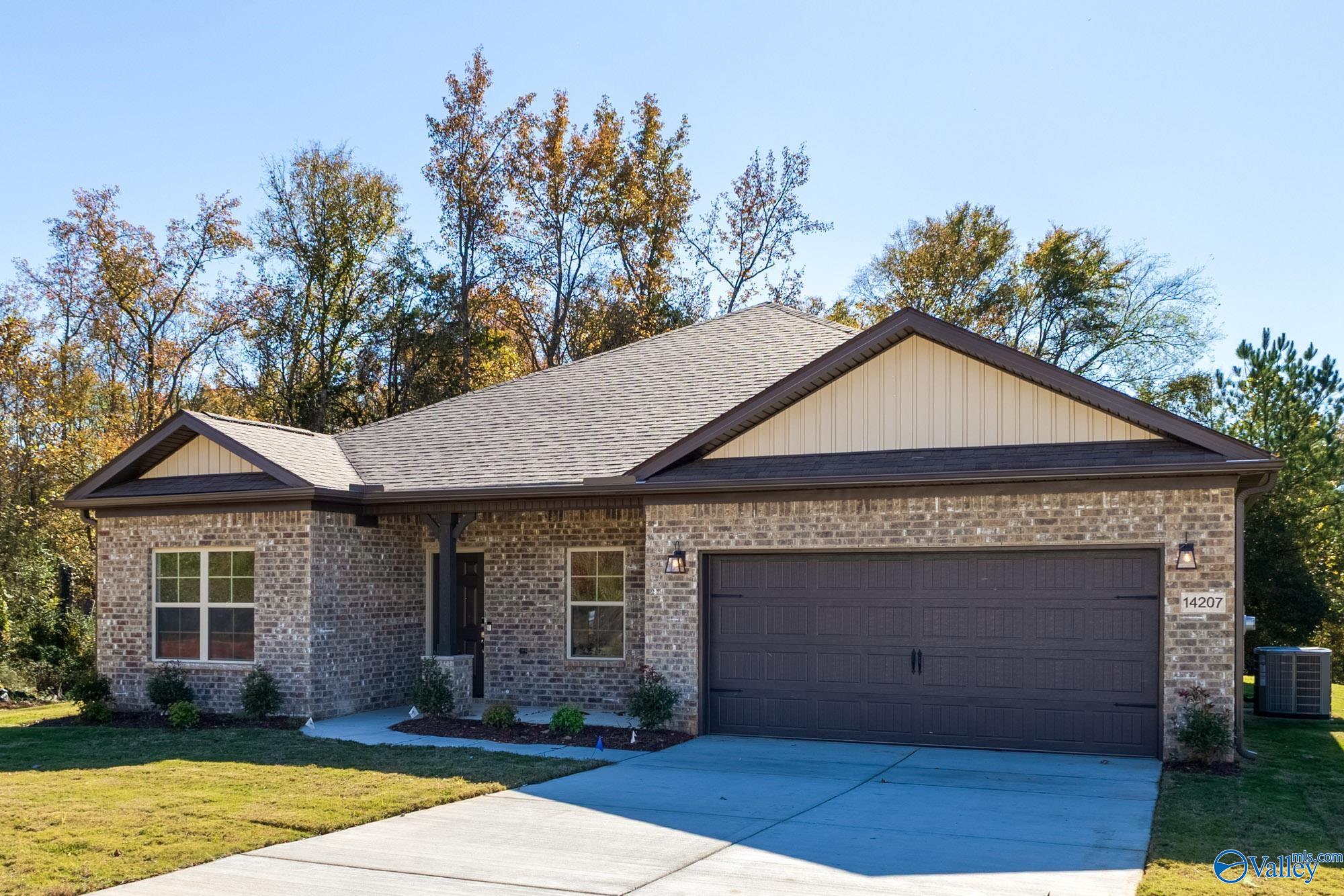 14207 Water Stream Dr, Harvest, AL 35749