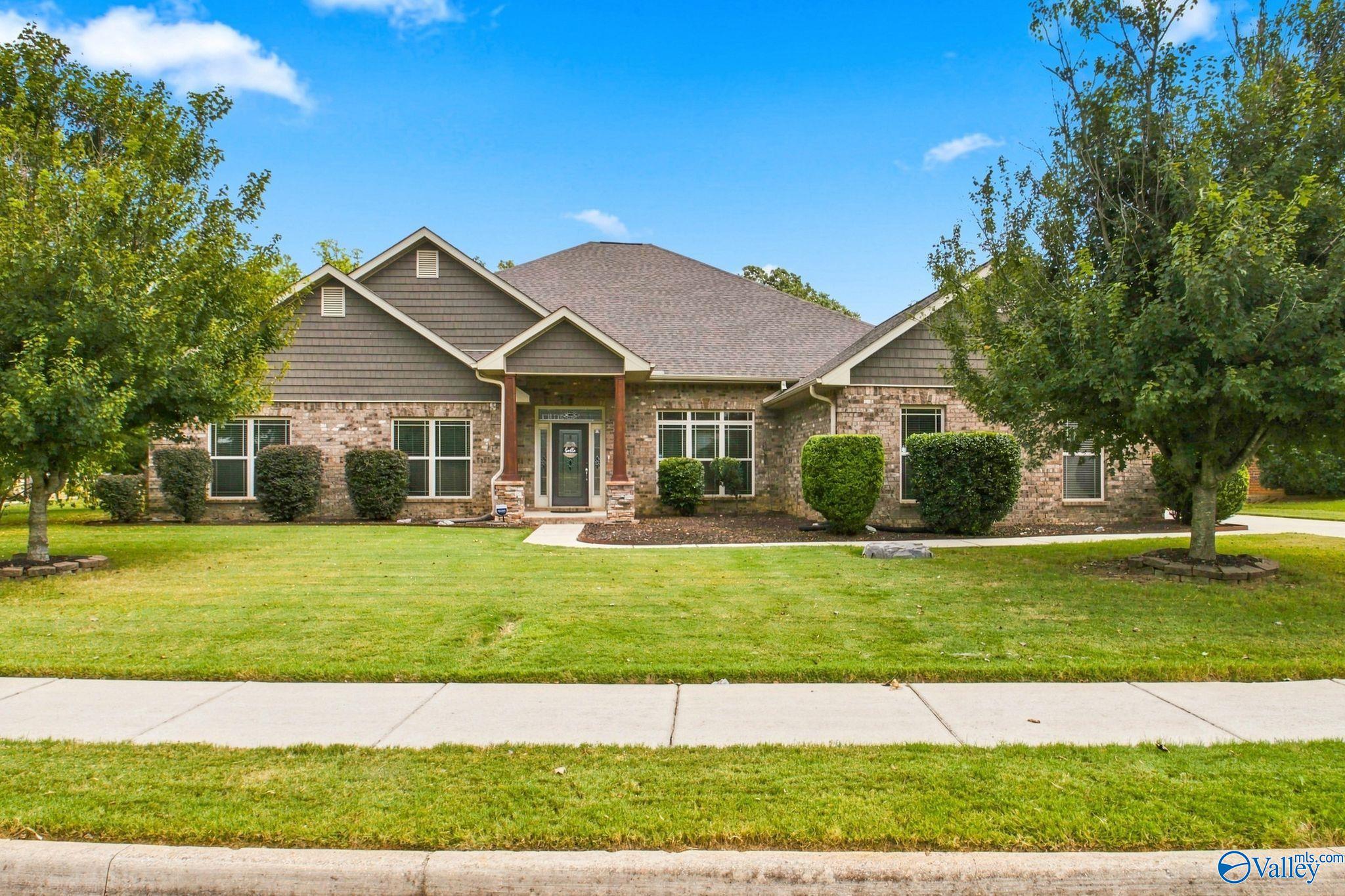 205 Maplebrook Dr, Madison, AL 35756