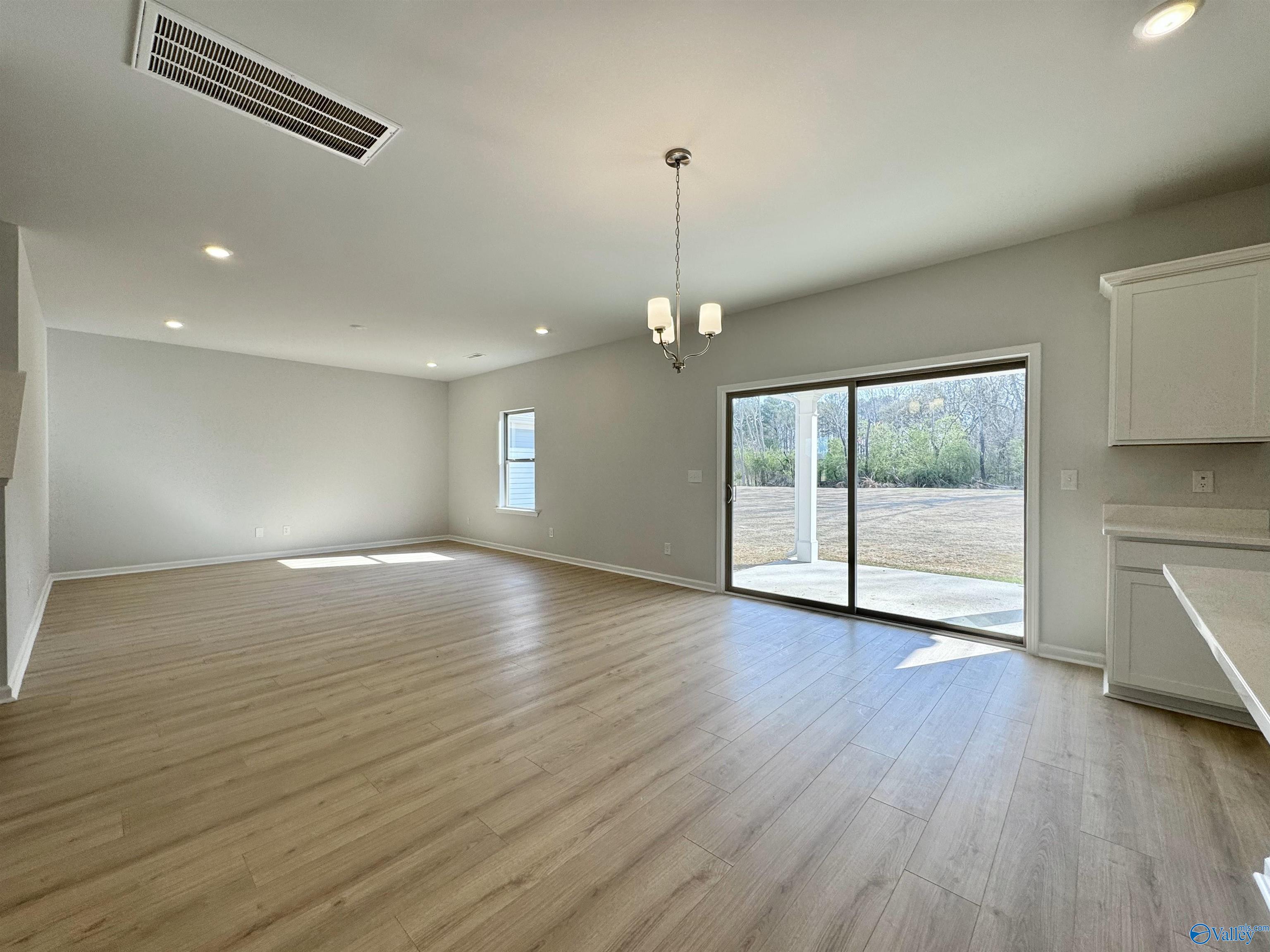 155 Sager Cir, Harvest, AL 35749 photo