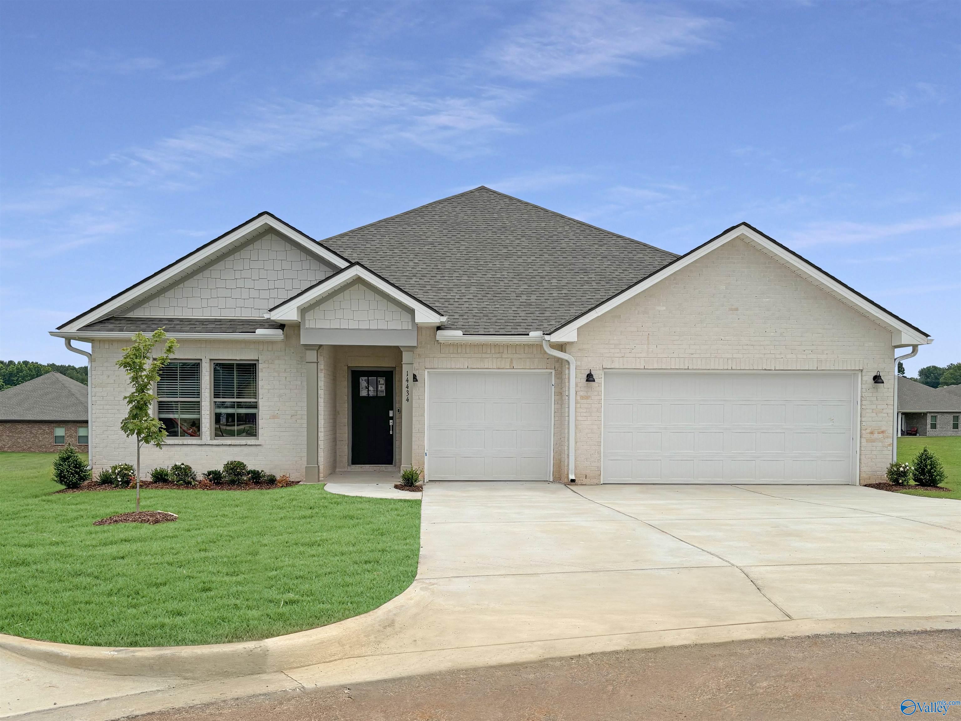 105 Lazaretto Ct, Harvest, AL 35749