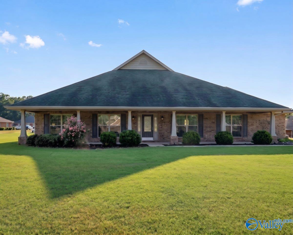 101 Slack Water Ct, Huntsville, AL 35824