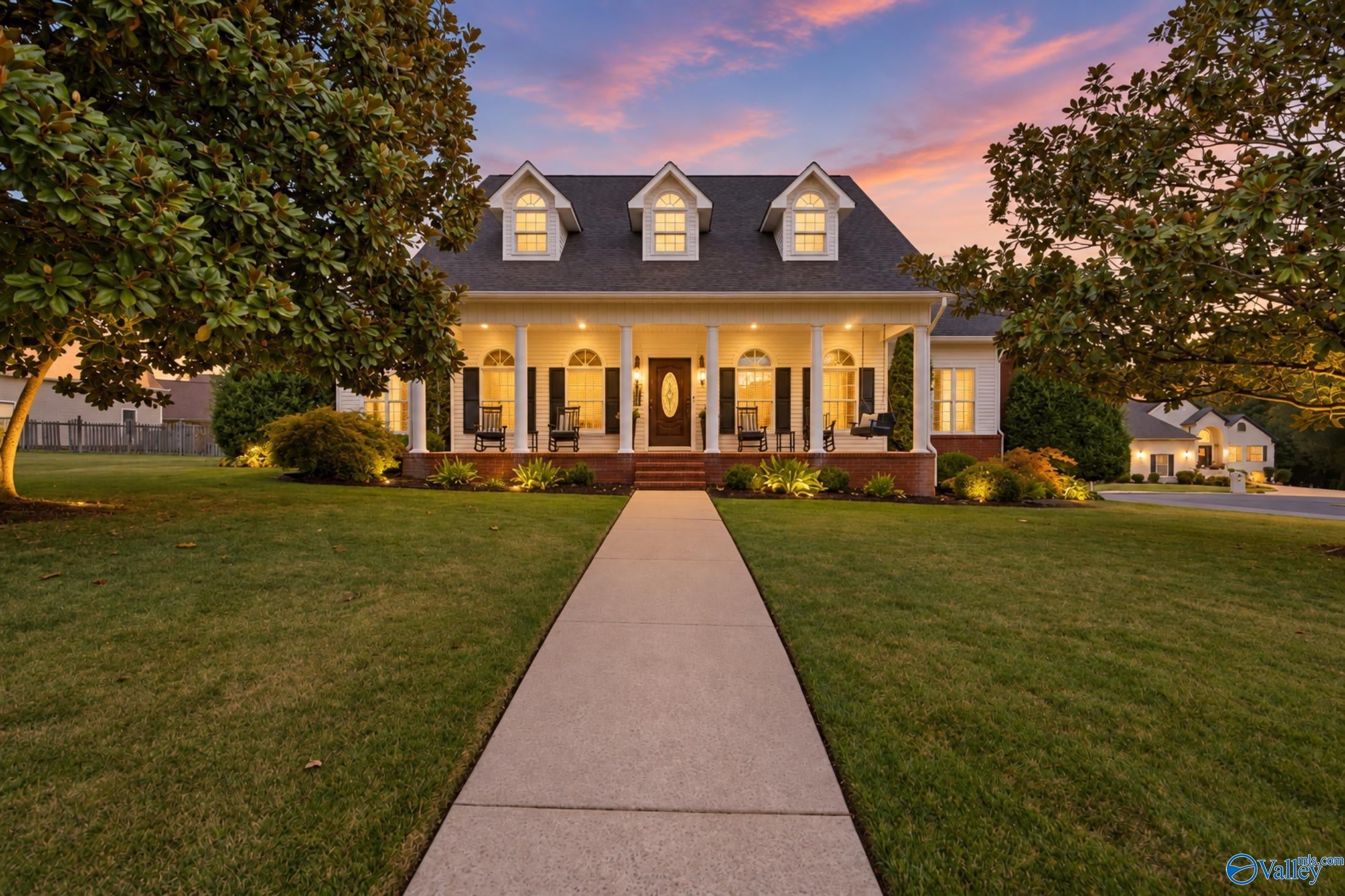 22151 Diamond Pointe Dr, Athens, AL 35613