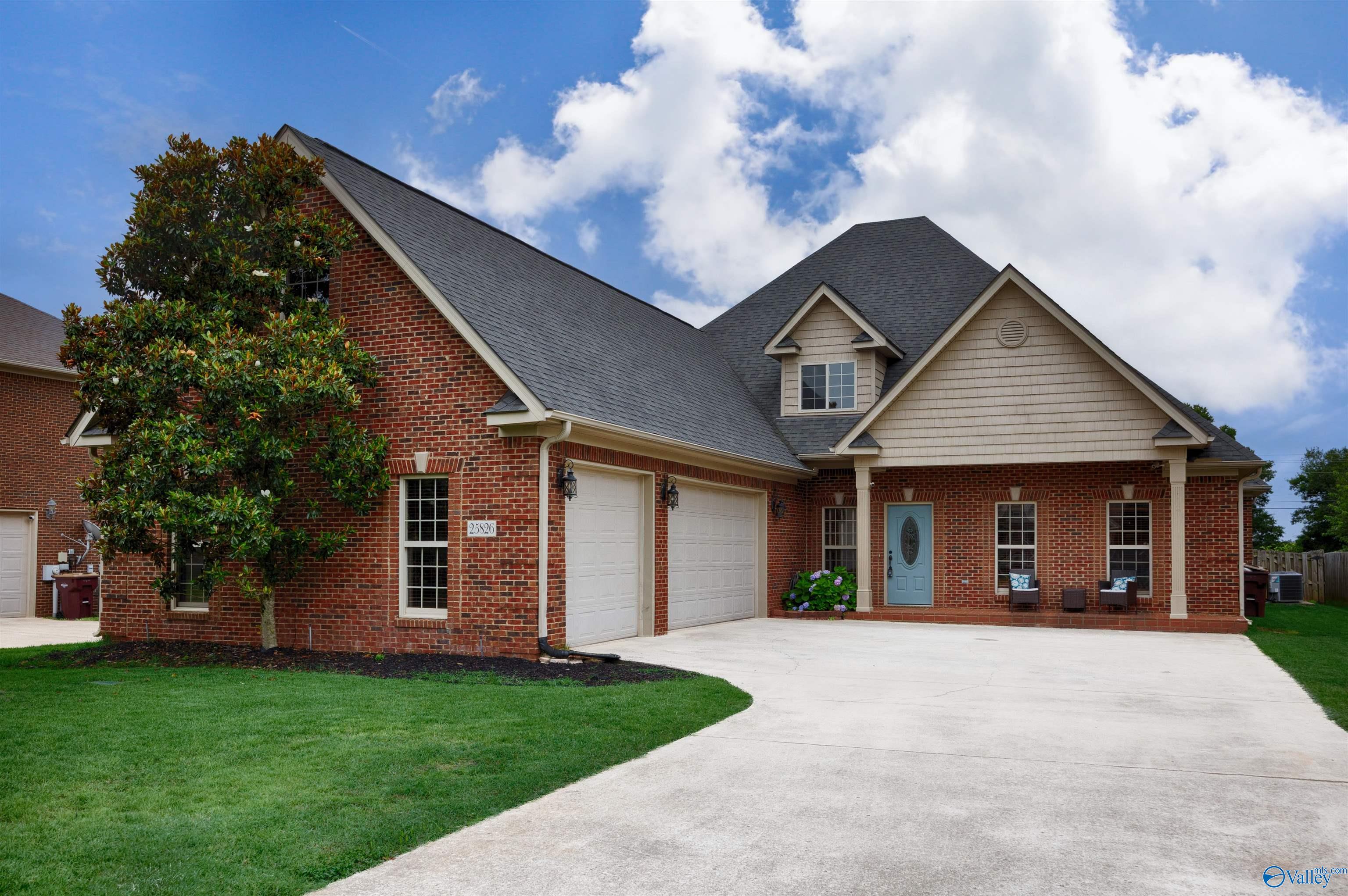 25826 Summerwood Dr, Madison, AL 35756