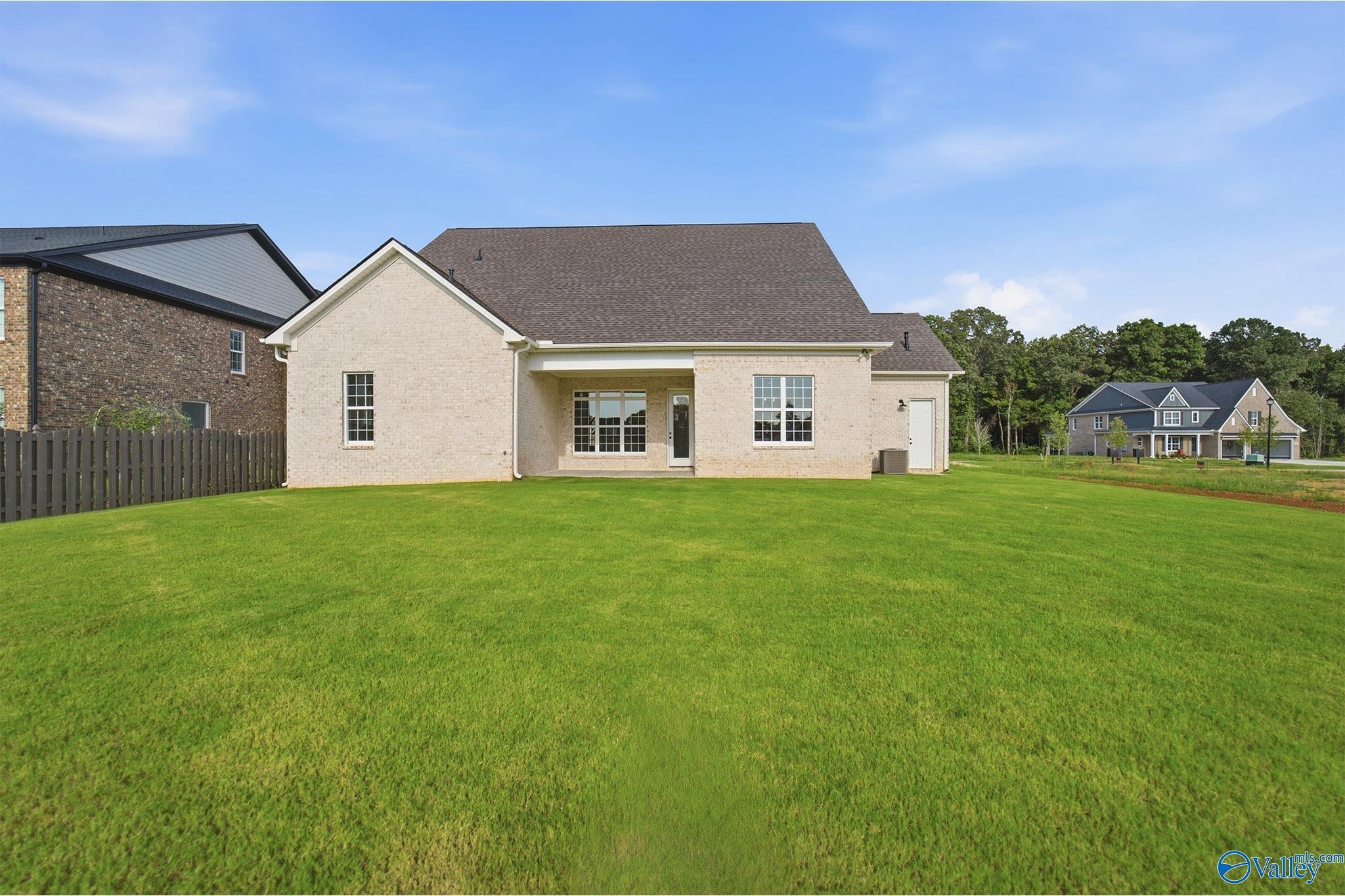 134 Parkland Hill Trce, Madison, AL 35756 photo
