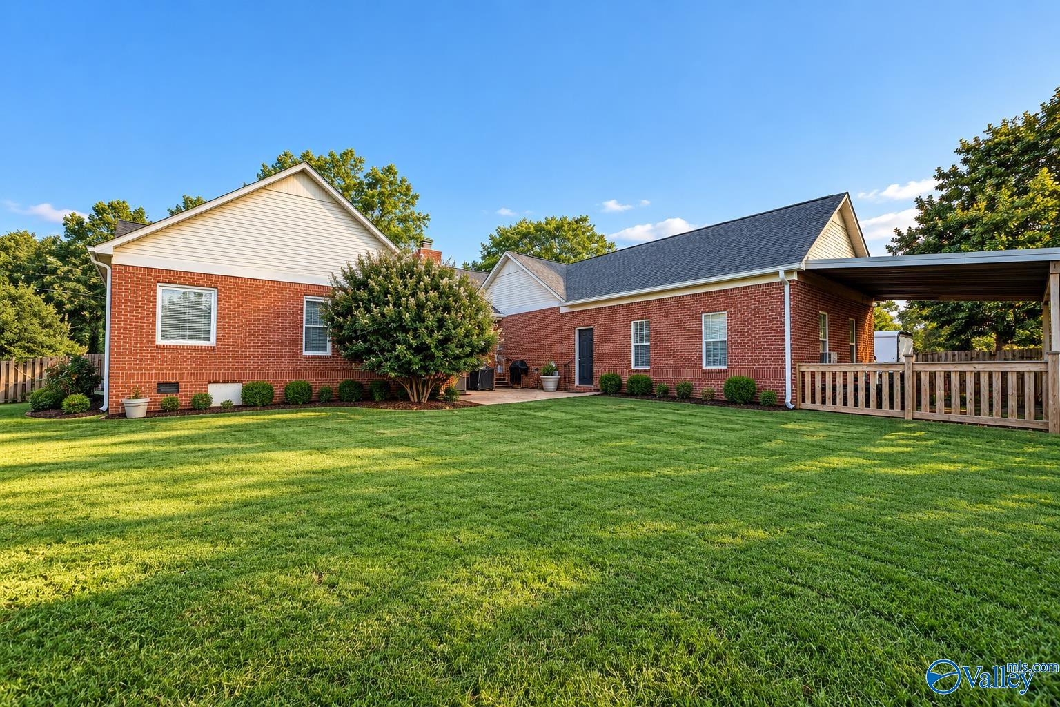 14866 Capstone Ln, Athens, AL 35613 photo