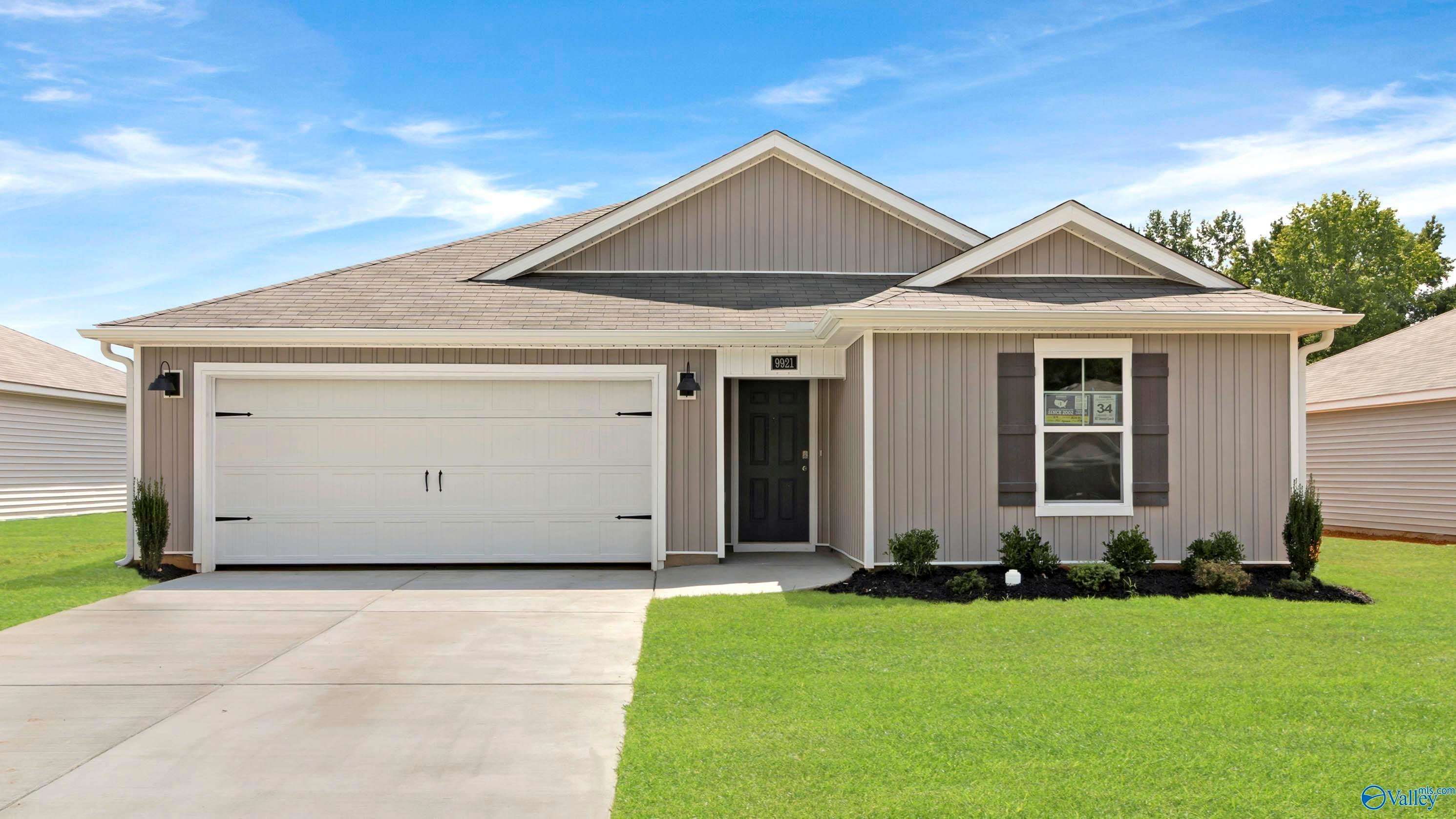 9921 Sequoyah Cove Dr, Owens Cross Roads, AL 35763