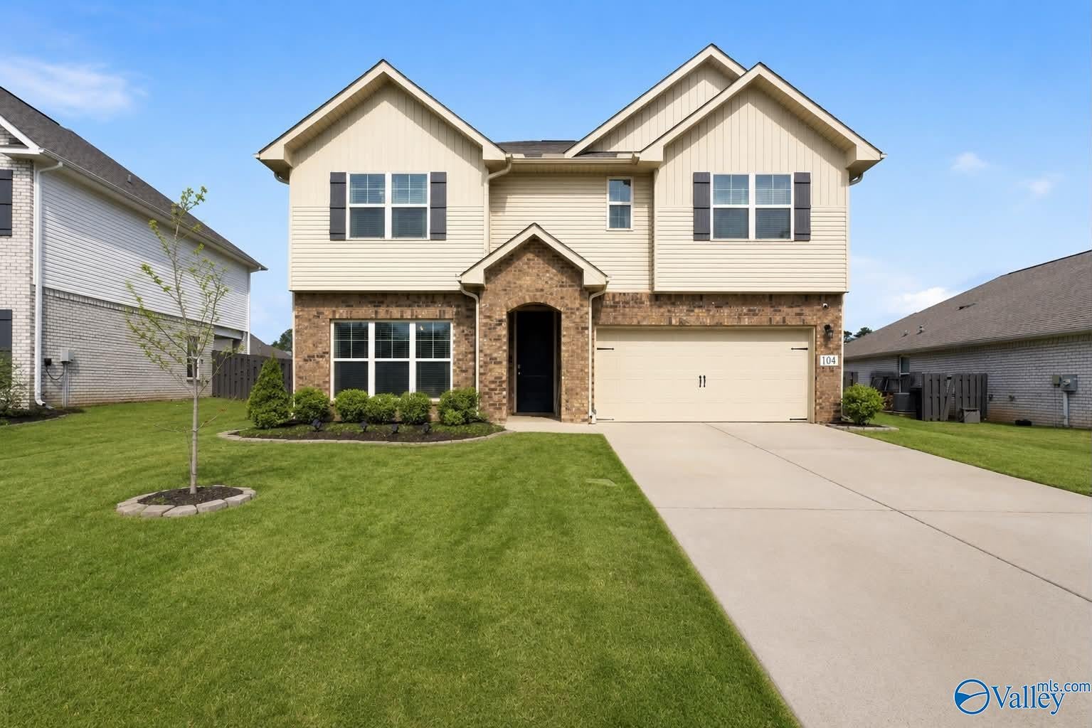 104 Holly Grove Ln, Harvest, AL 35749