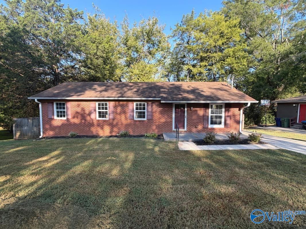 3205 Delia Ln, Huntsville, AL 35810