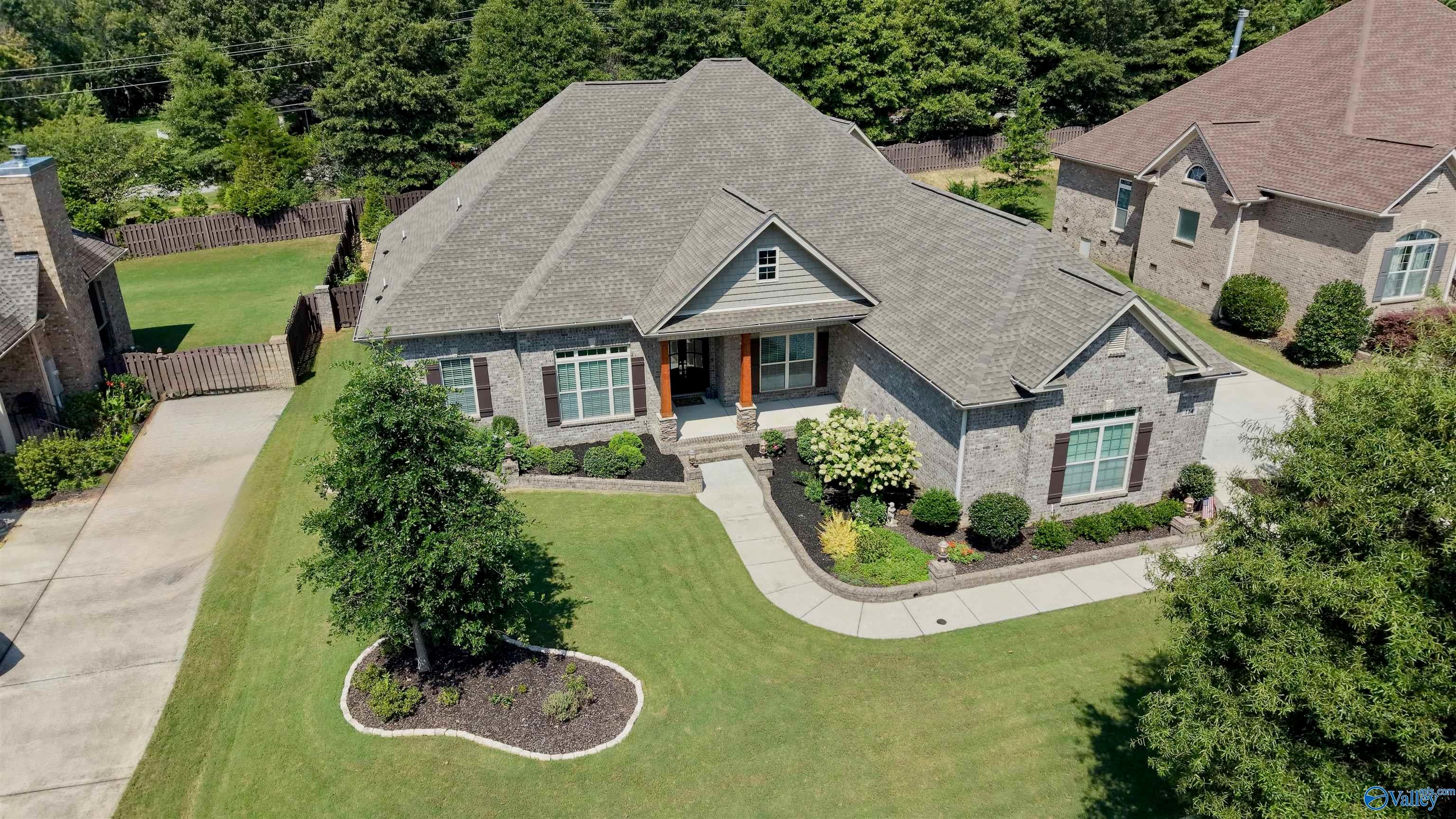 114 Fieldmaster Dr, Madison, AL 35758