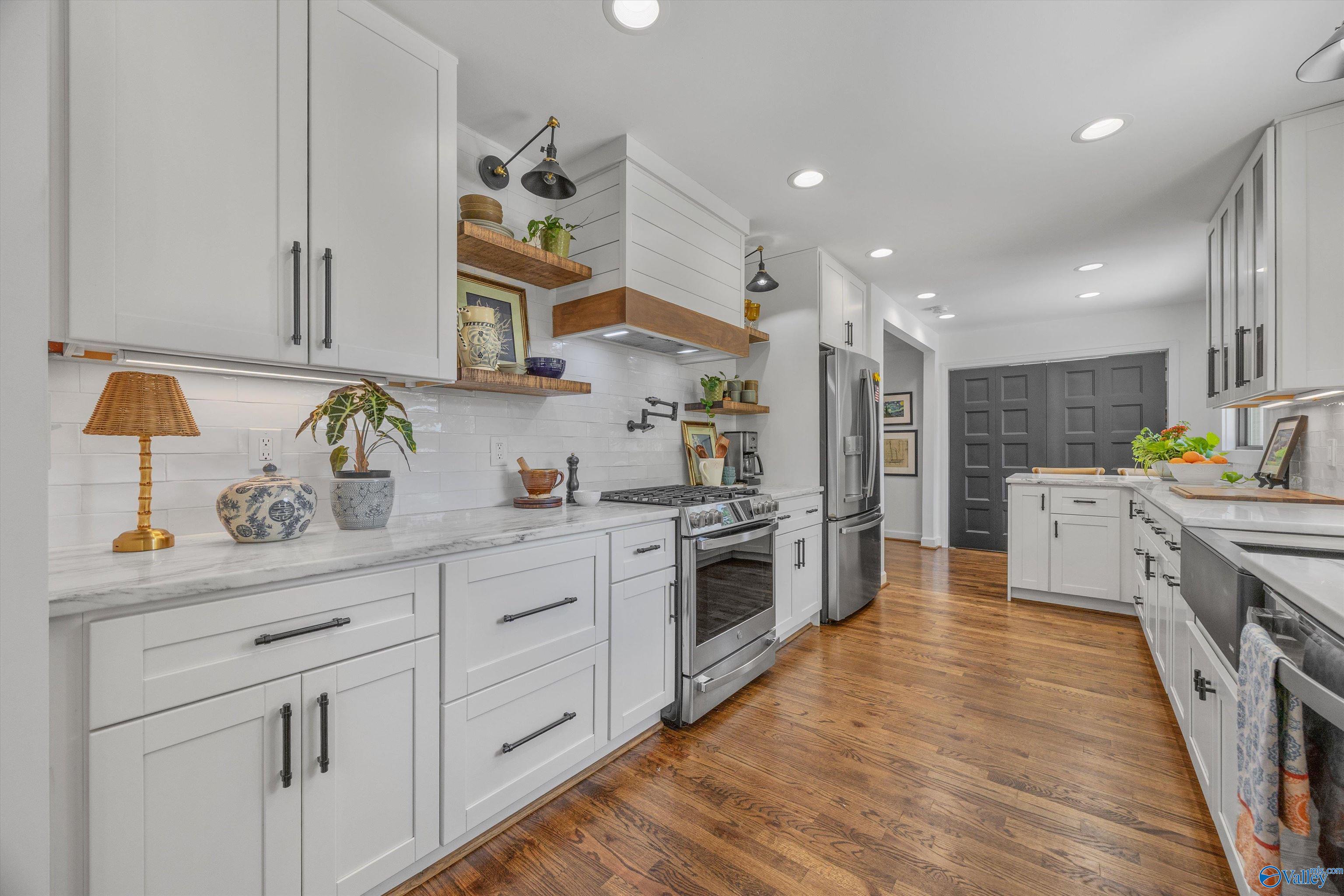 121 Wingate Ave, Huntsville, AL 35801 photo