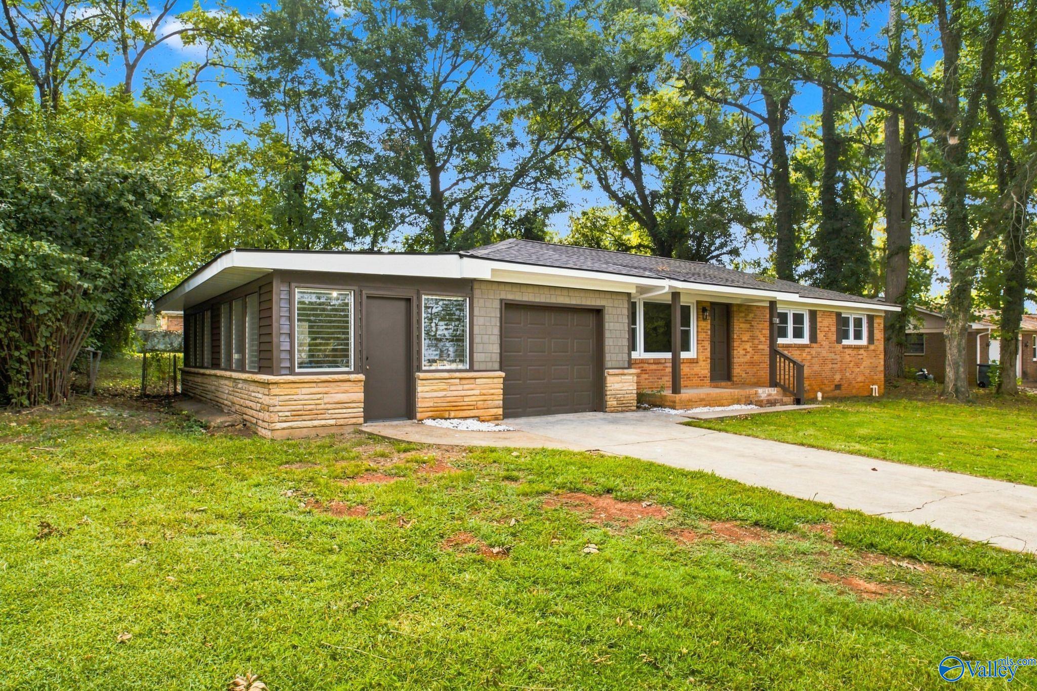 1718 Hampton Rd, Huntsville, AL 35816
