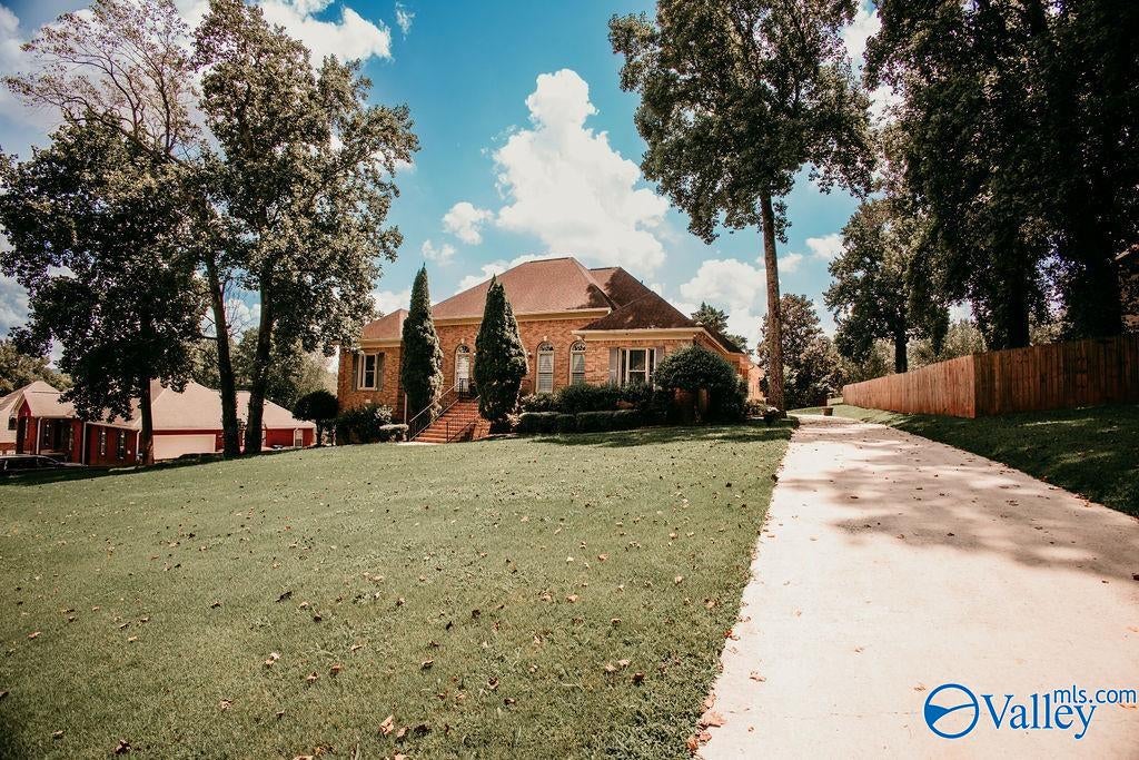 312 Mossy Oak Dr, Huntsville, AL 35806 photo