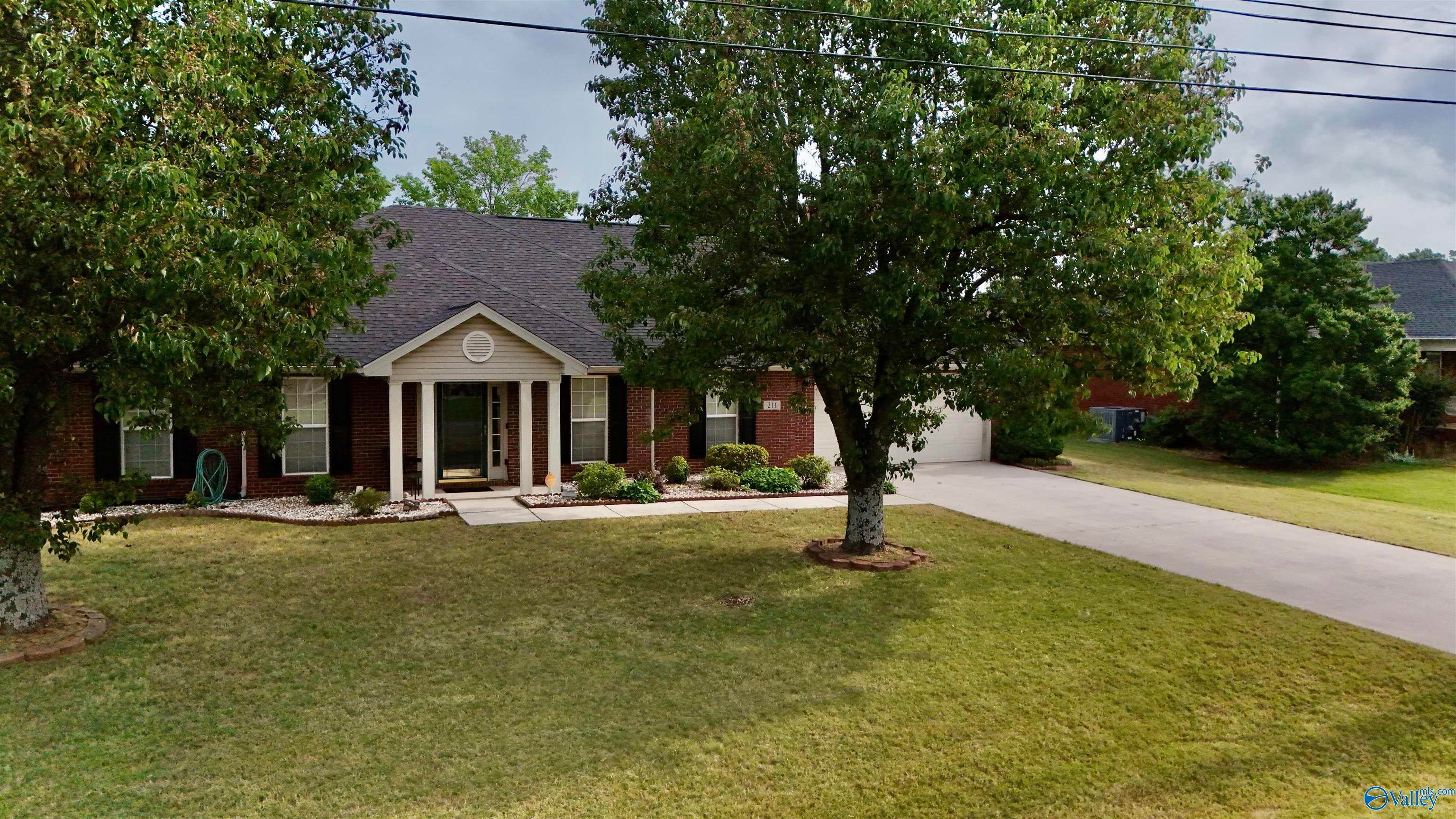211 Williston Dr, Huntsville, AL 35806 photo