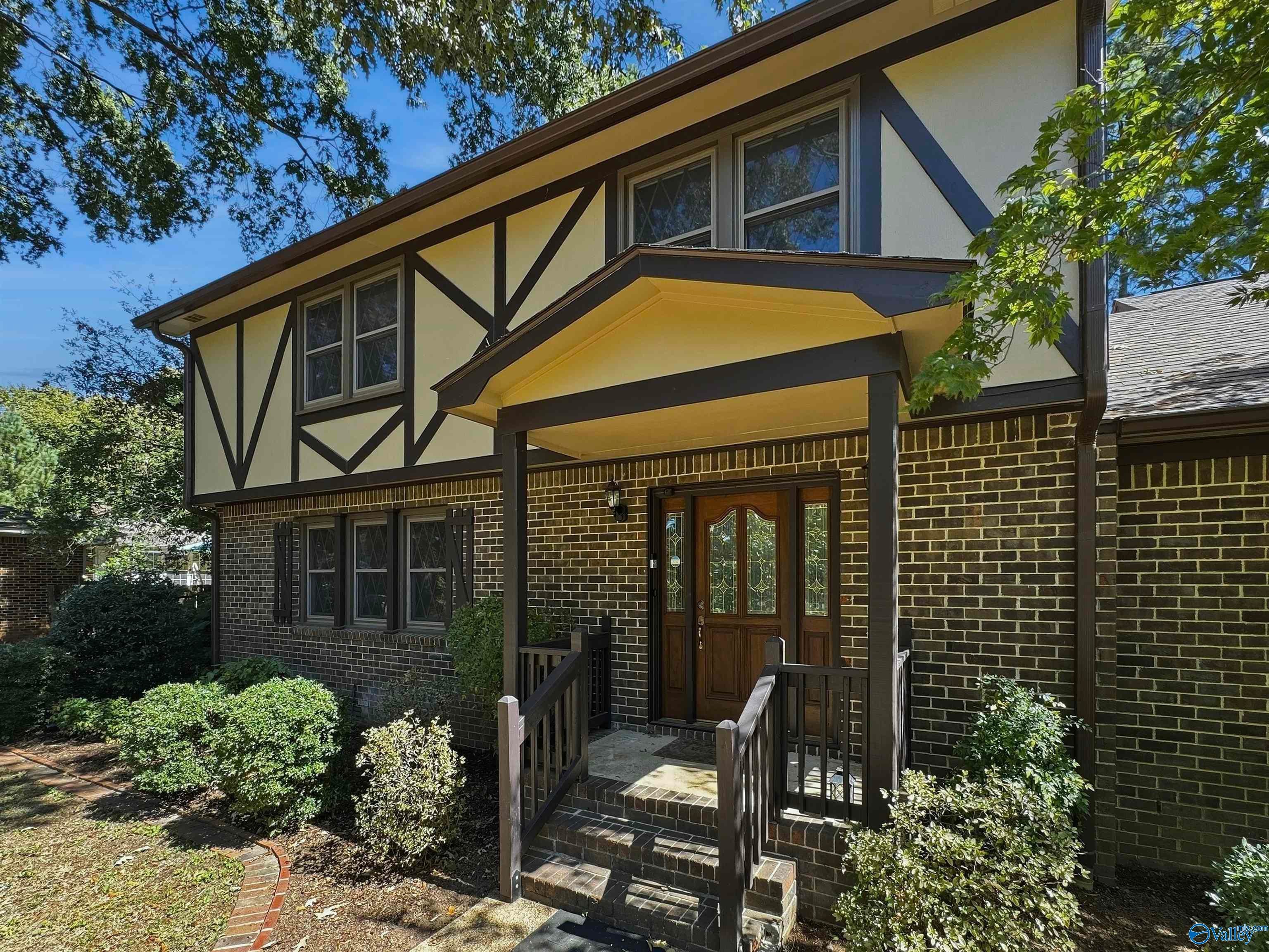 7809 Double Tree Dr, Huntsville, AL 35802