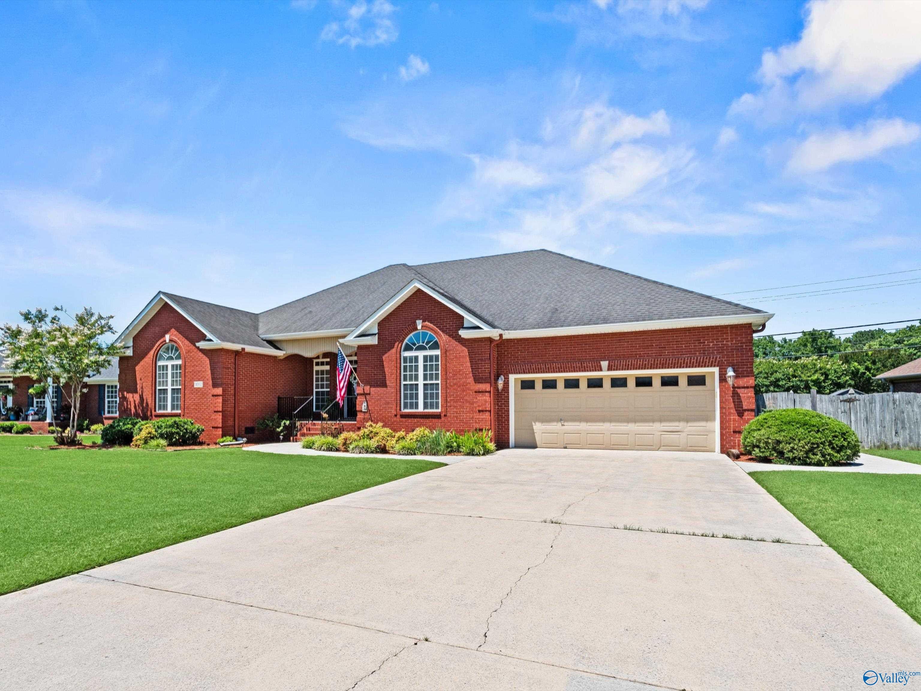 14002 Baymont Dr, Huntsville, AL 35803 photo