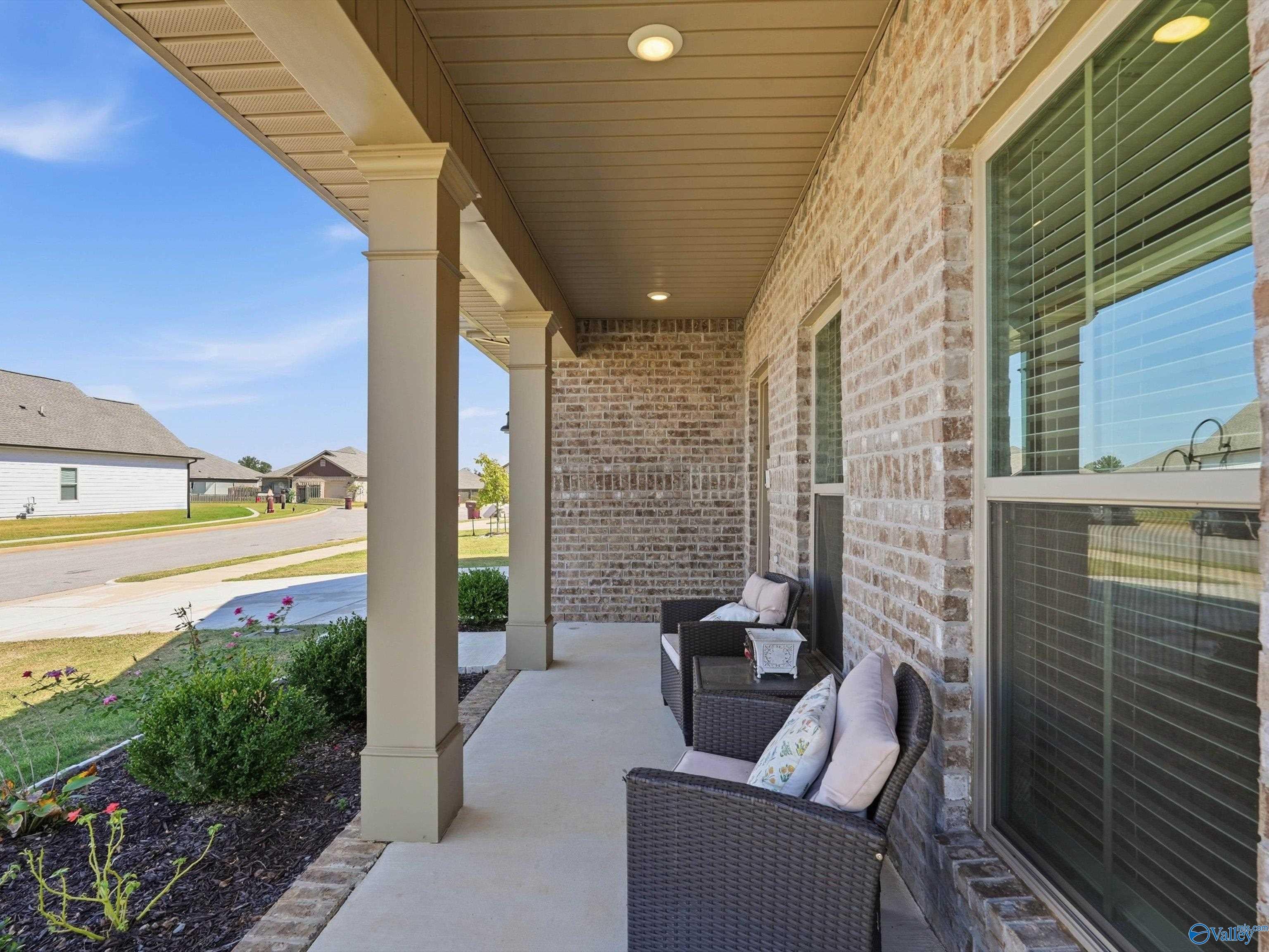 12572 Whitcomb Cir, Athens, AL 35613 photo