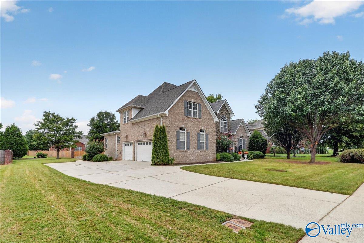 213 Gaston Dr, Madison, AL 35756 photo