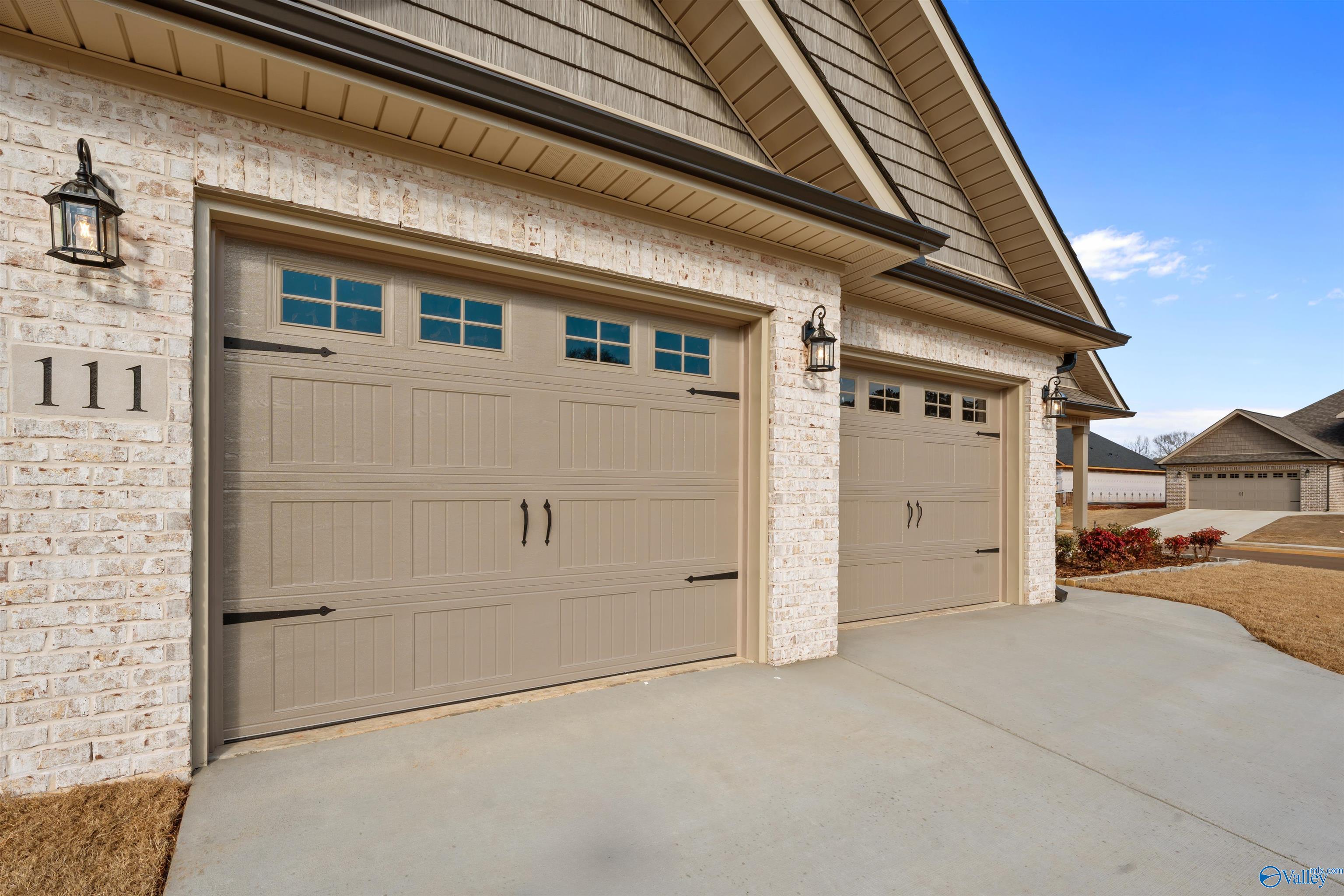 111 Alton Dale Dr, Toney, AL 35773 photo