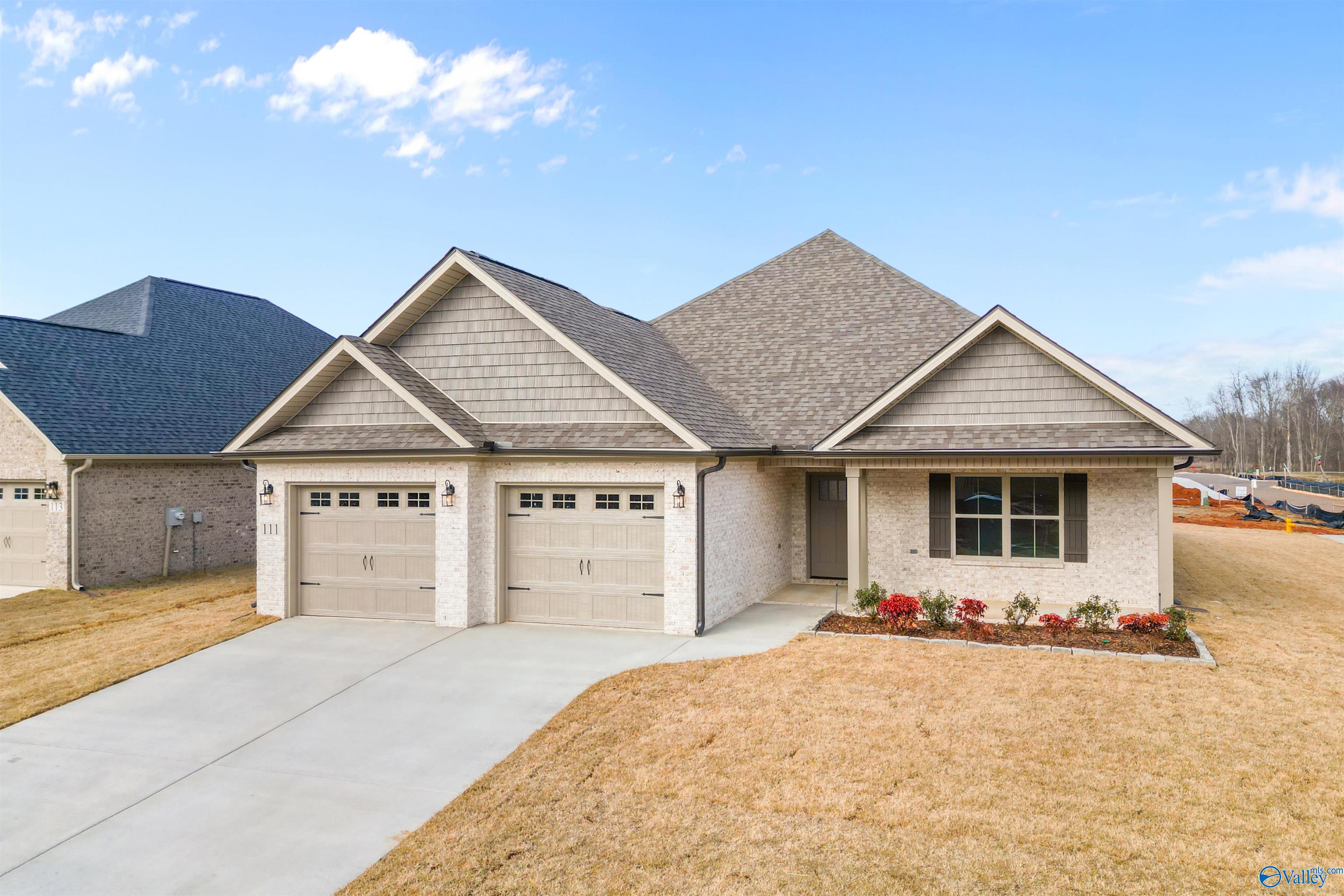 111 Alton Dale Dr, Toney, AL 35773
