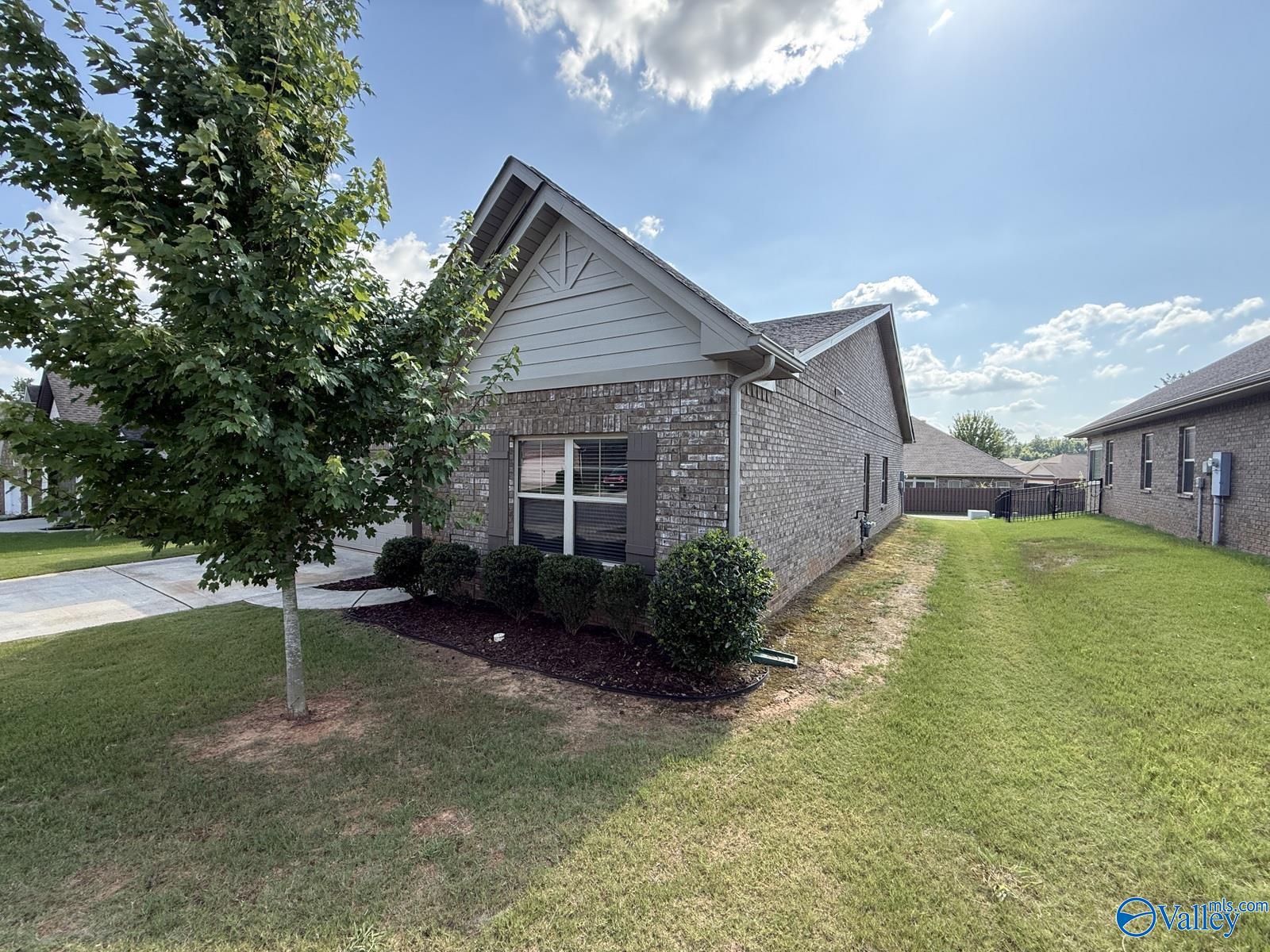 7921 Gabriela Dr, Huntsville, AL 35806 photo