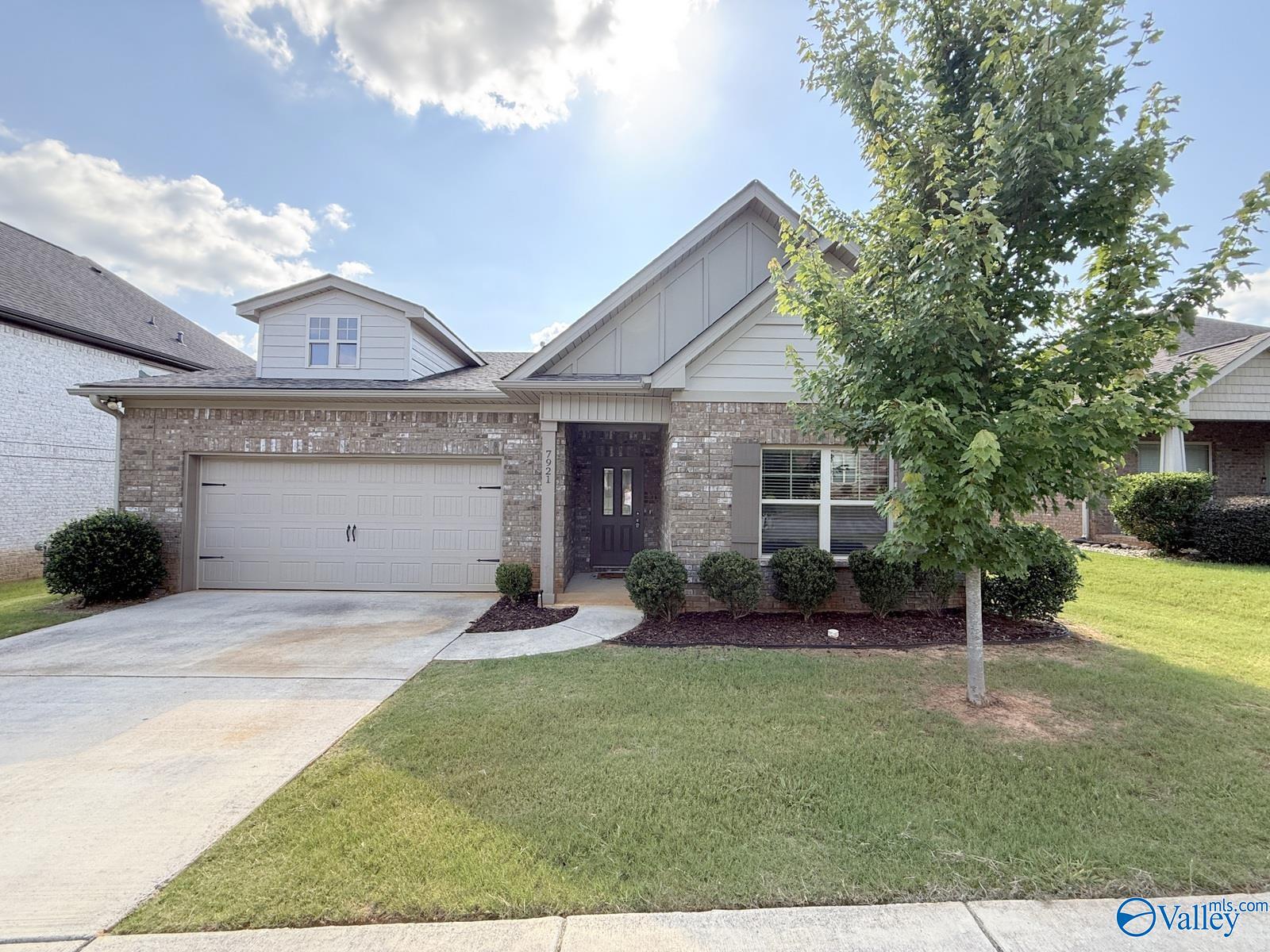 7921 Gabriela Dr, Huntsville, AL 35806 photo