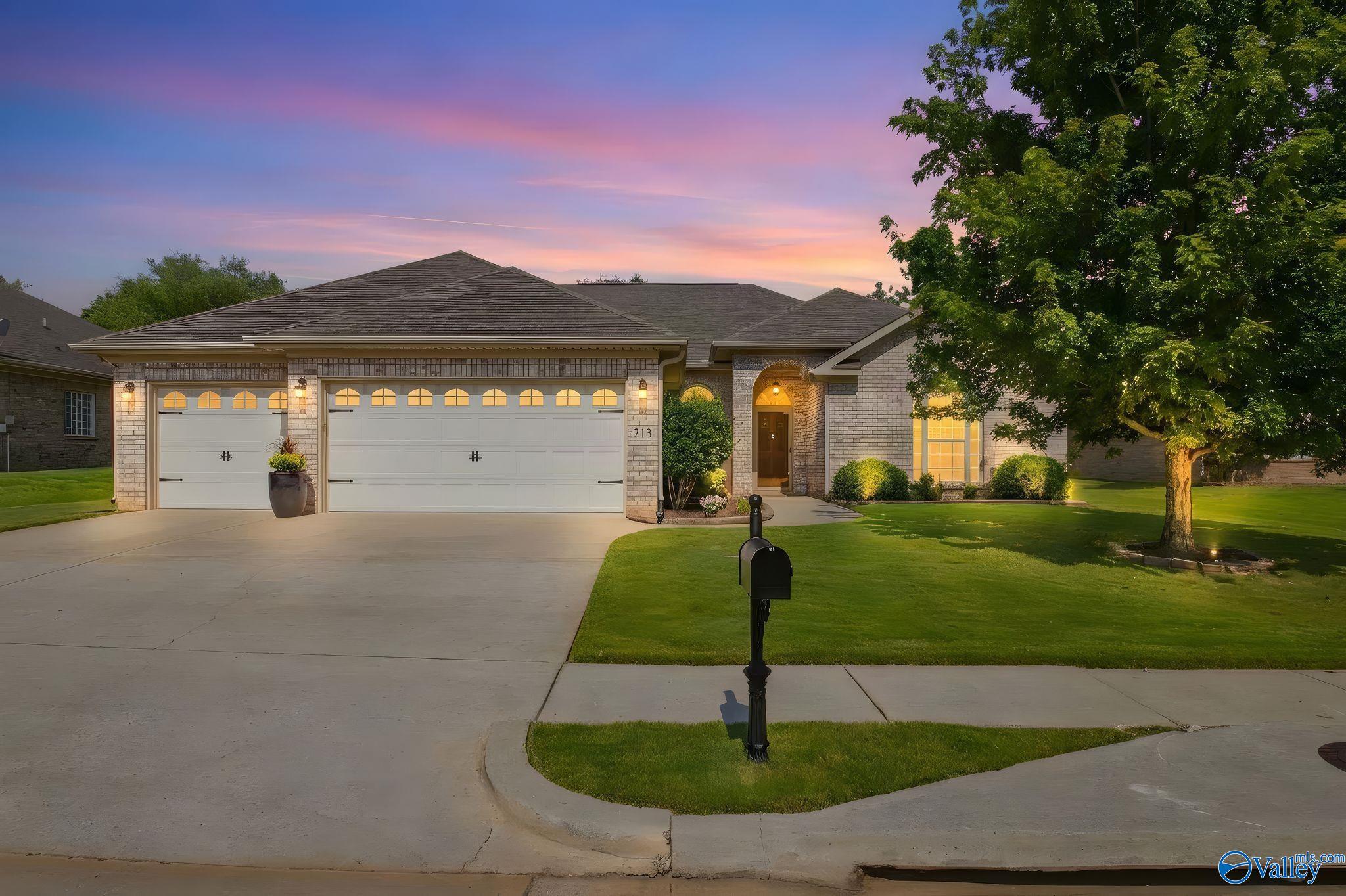 213 Mossy Creek Cir, Madison, AL 35757
