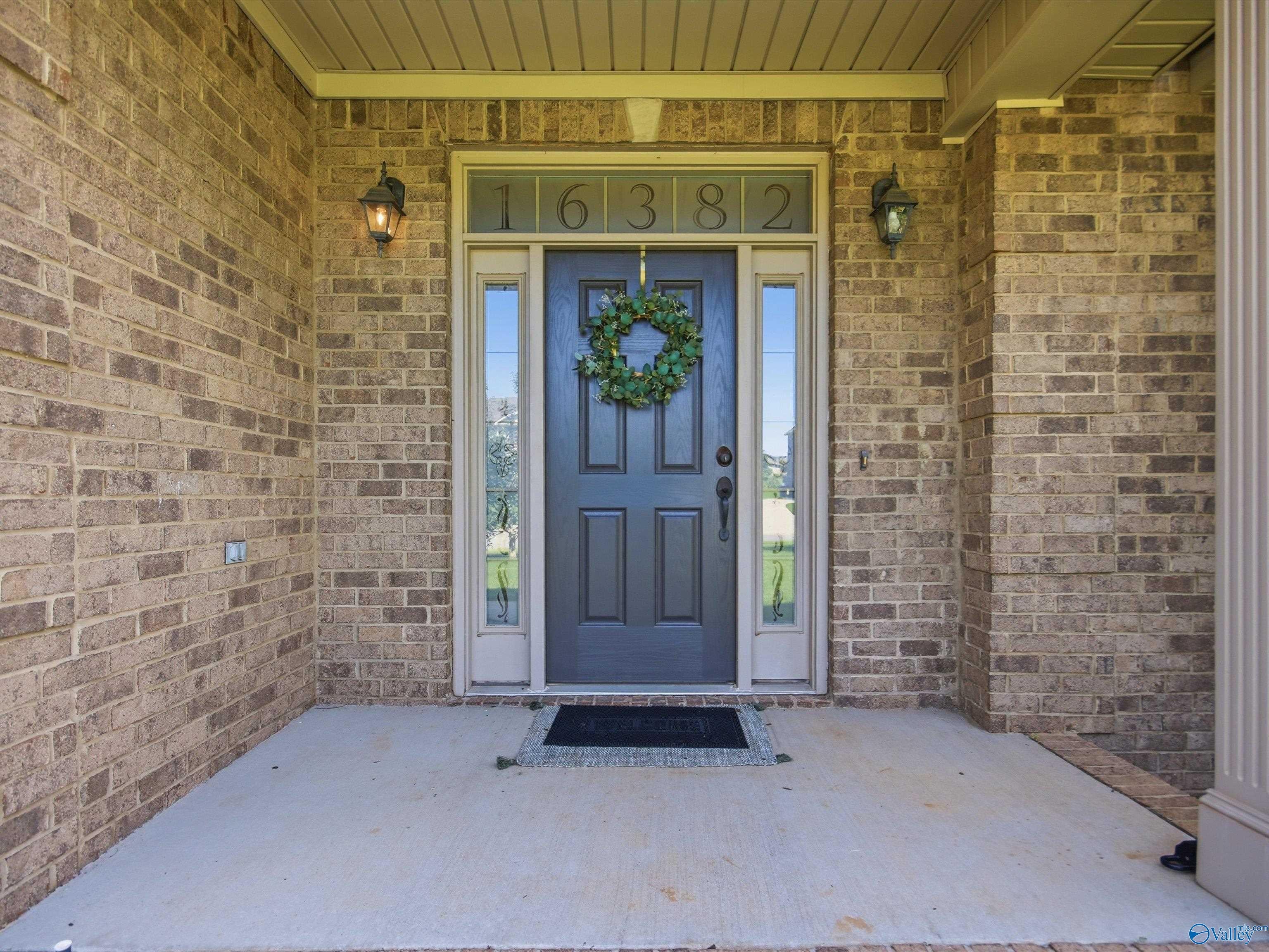 16382 Evarard Cir, Harvest, AL 35749 photo