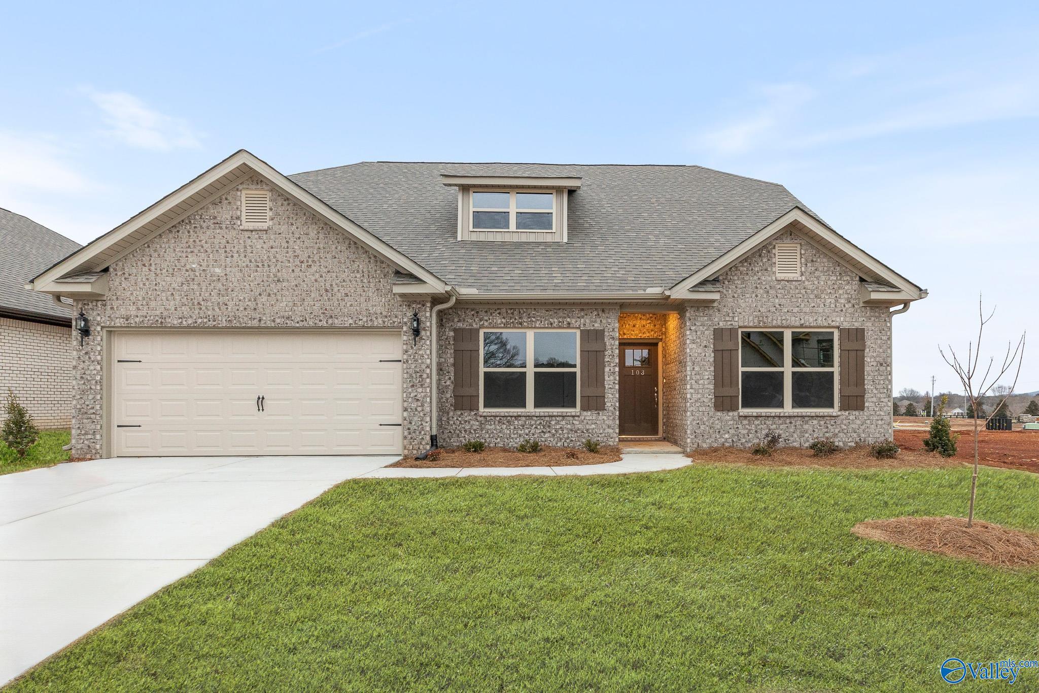 1304 Vermilion Cir, Huntsville, AL 35803