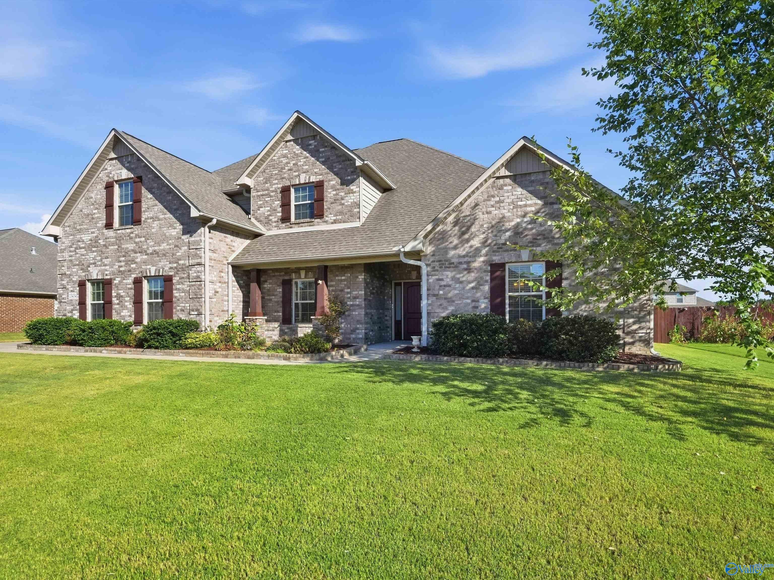 13434 Covington Dr, Athens, AL 35613 photo