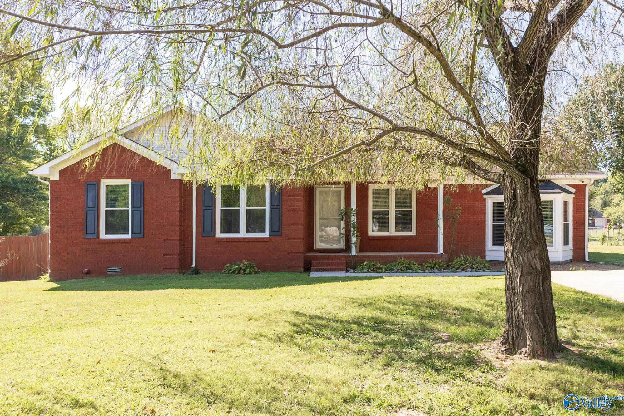 3742 Elkwood Section Rd, Toney, AL 35773