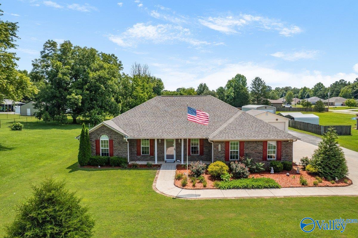 1325 Carrol Rd, Harvest, AL 35749