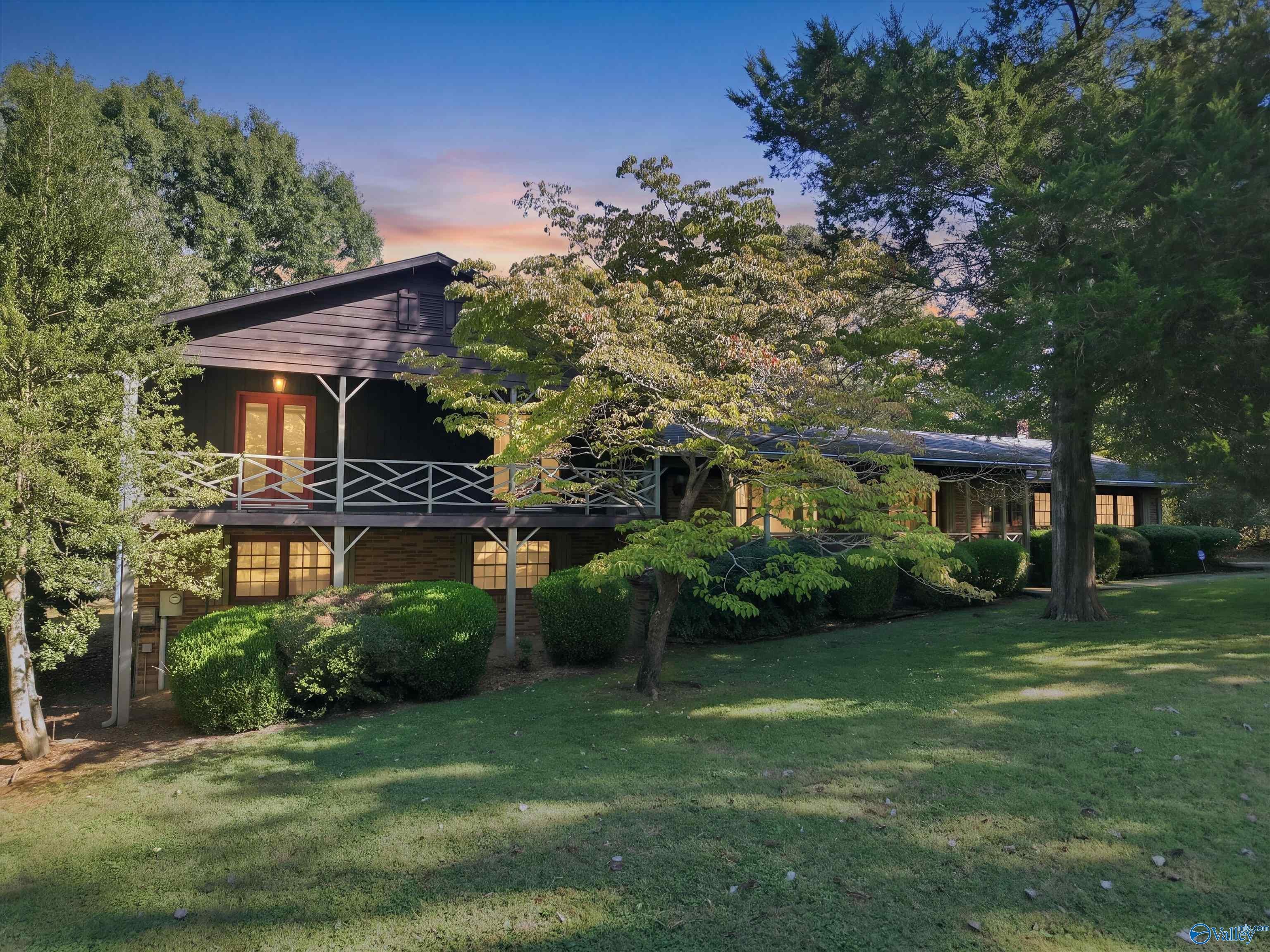 561 Hurricane Rd, New Market, AL 35761