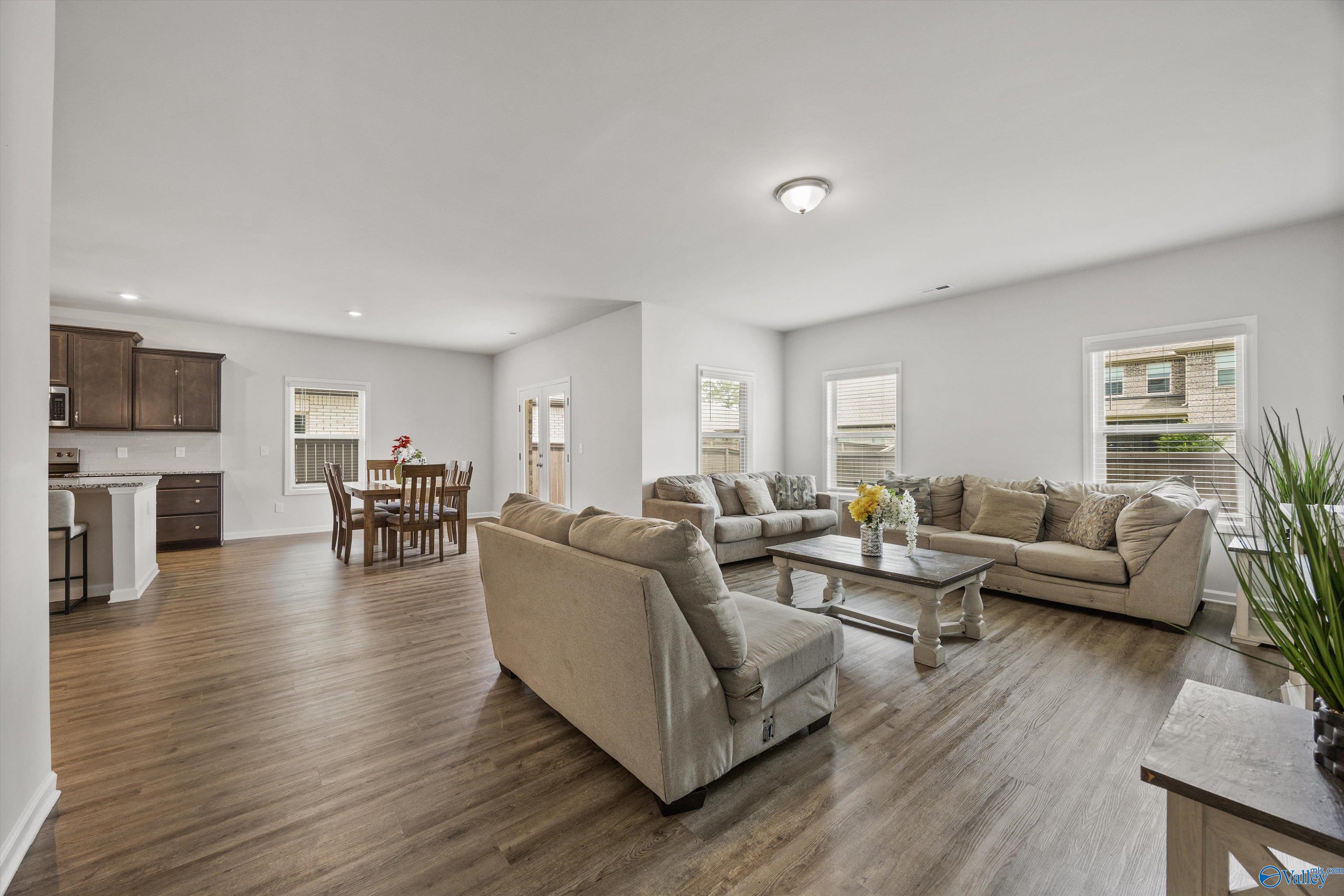107 Barlow Way, Owens Cross Roads, AL 35763 photo