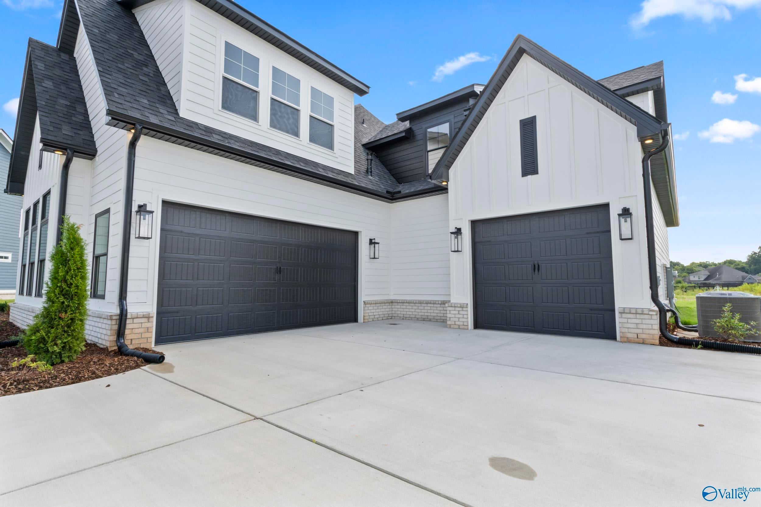 650 Silver Maple Dr, New Market, AL 35761