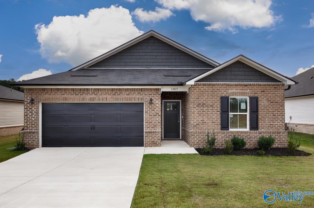 14819 Lapwing Cv, Athens, AL 35611